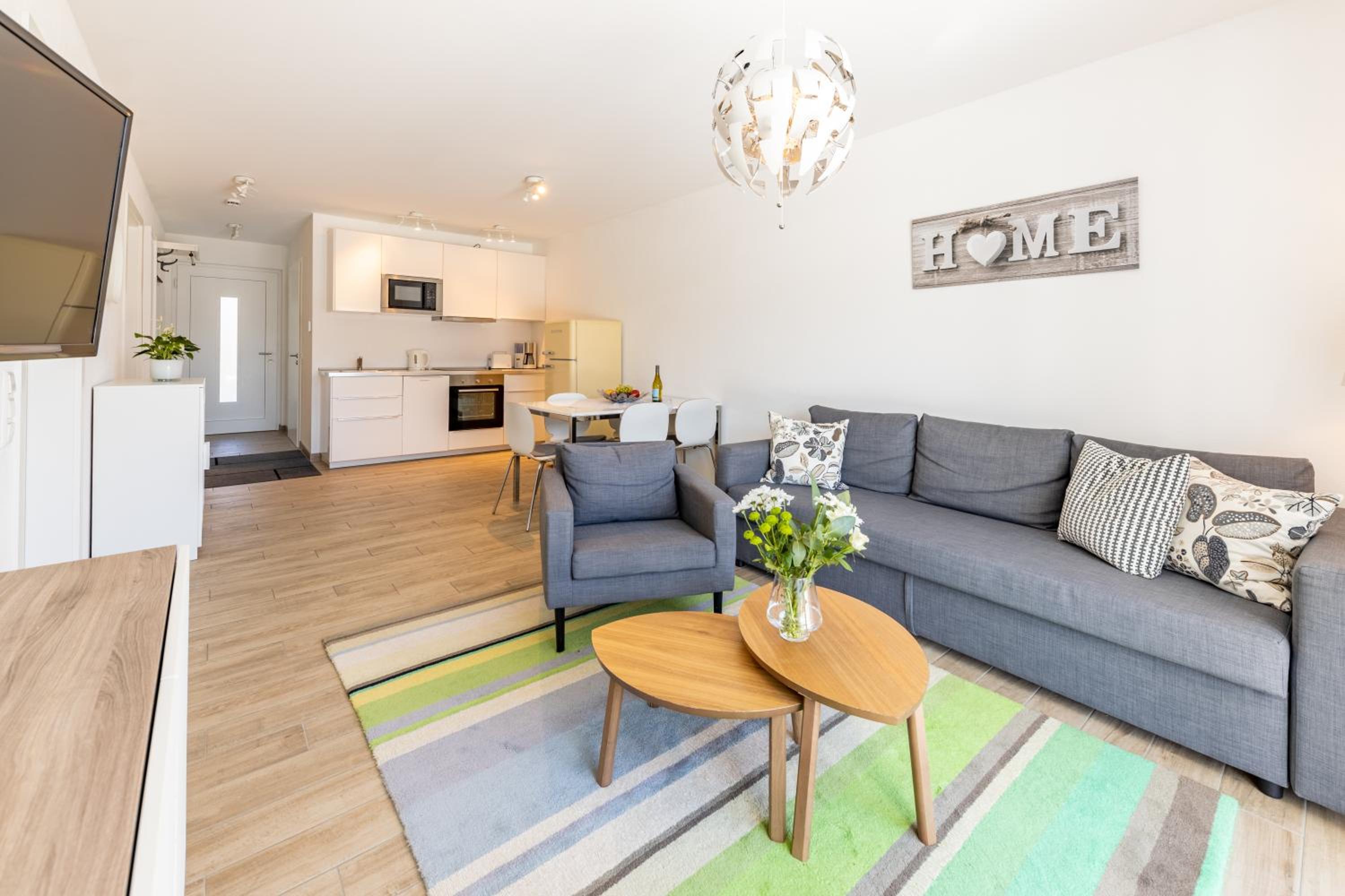 Two-Bedroom Apartment (H4)