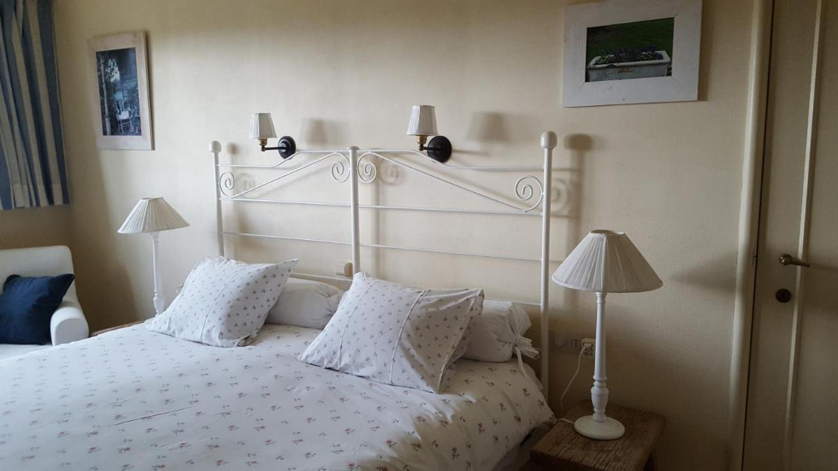 Double Room with Private Bathroom photo 1