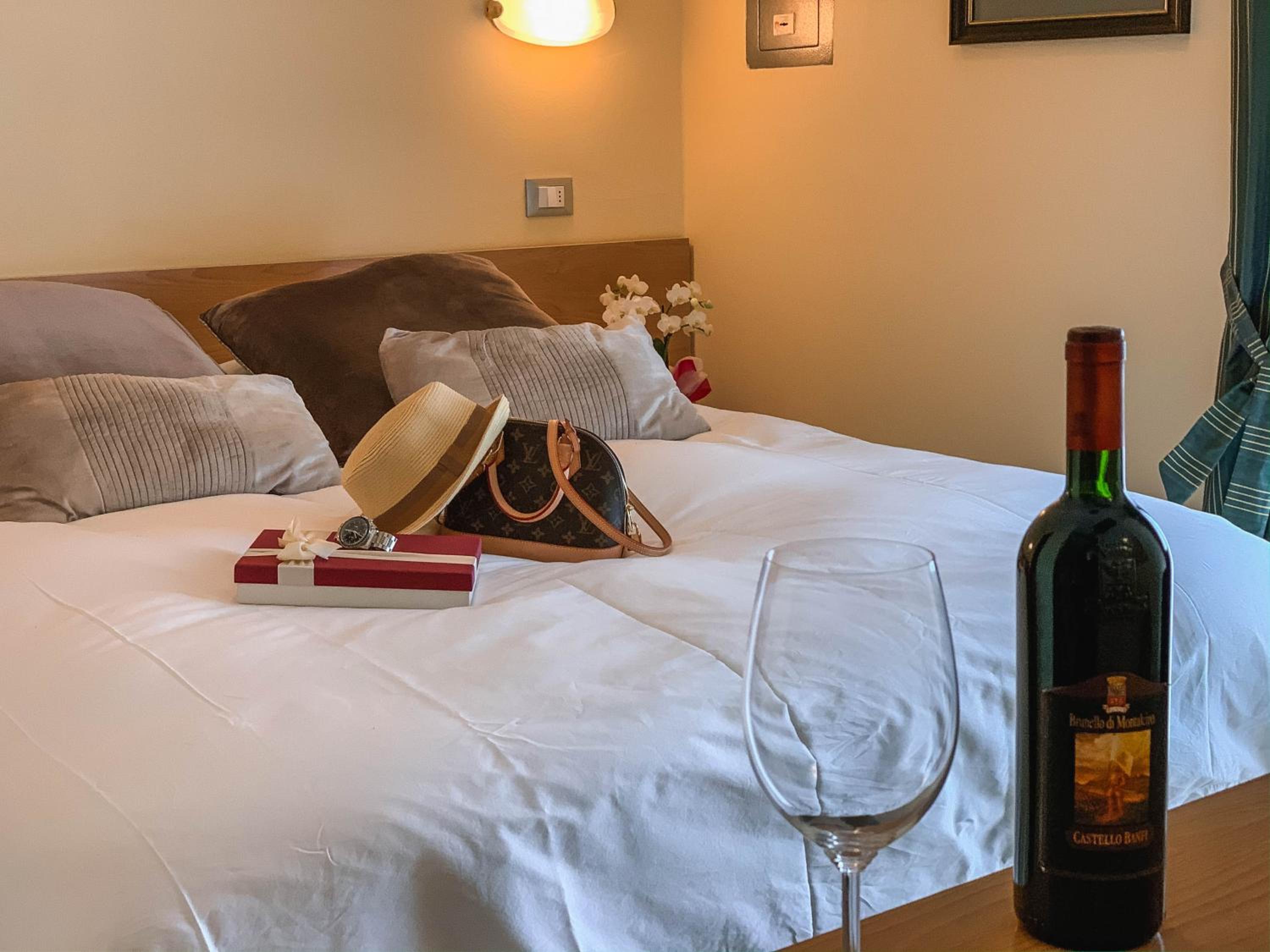 Small Double Room photo 2
