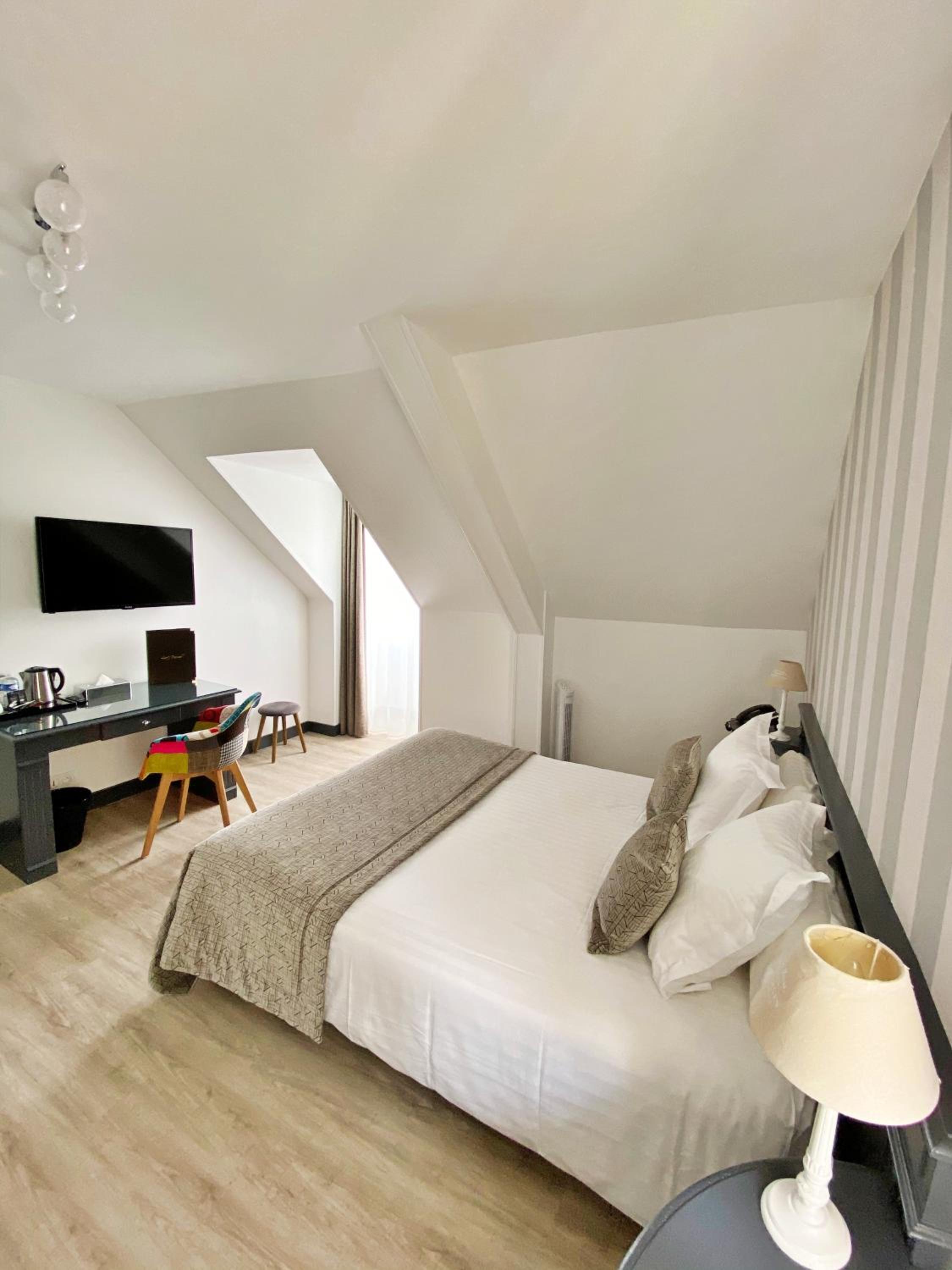 Chambre Double - Mansardée