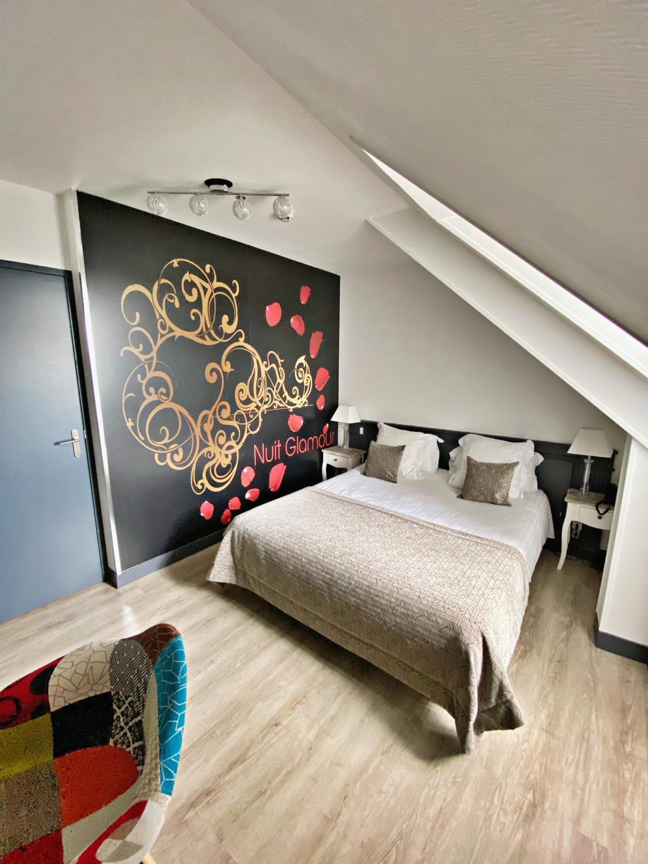 Double Room - Attic photo 3