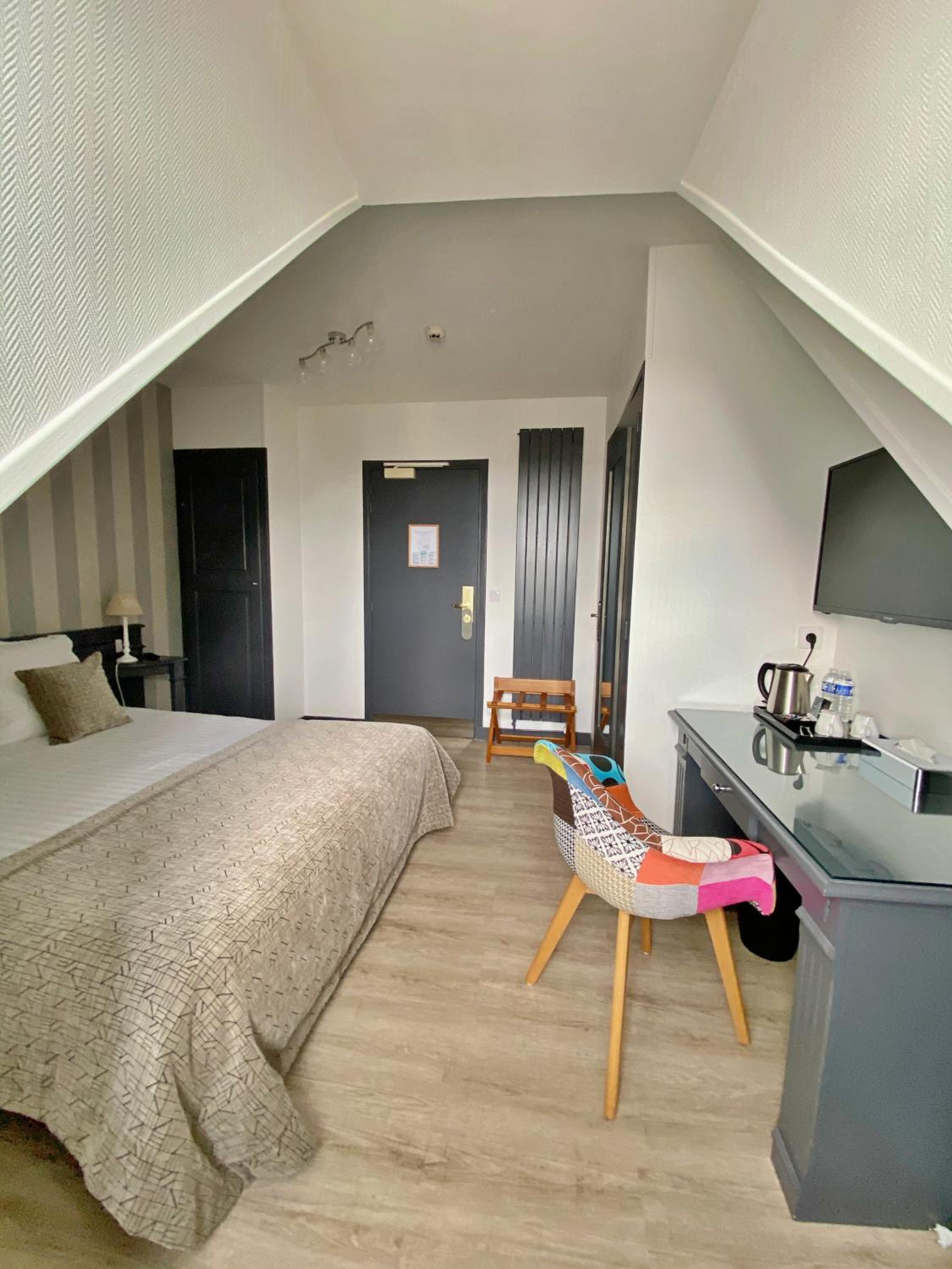 Chambre Double - Mansardée