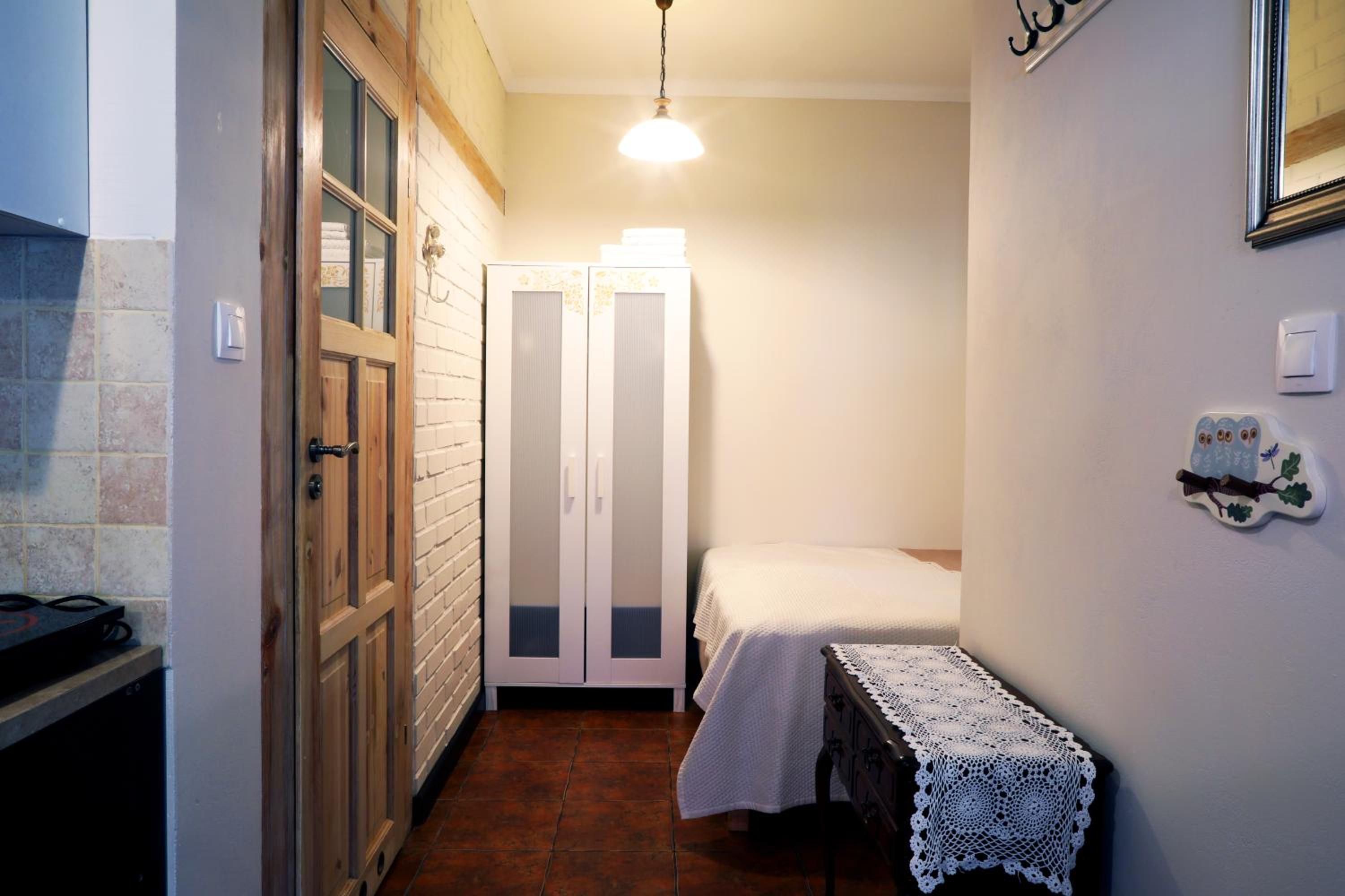 Studio Apartment photo 3