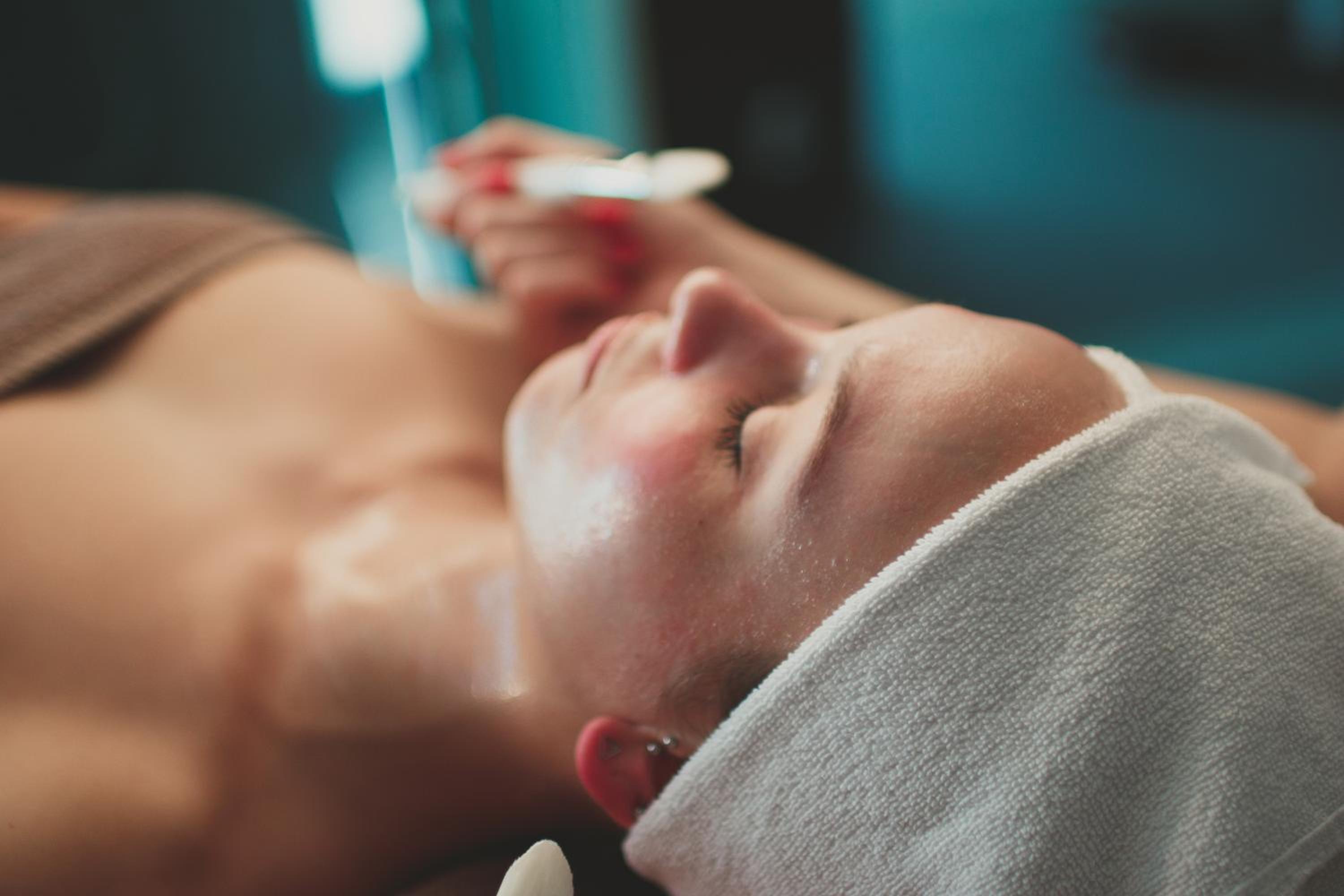 Special Offer - Double Room With Half Board, A Massage And A Bottle Of Wine