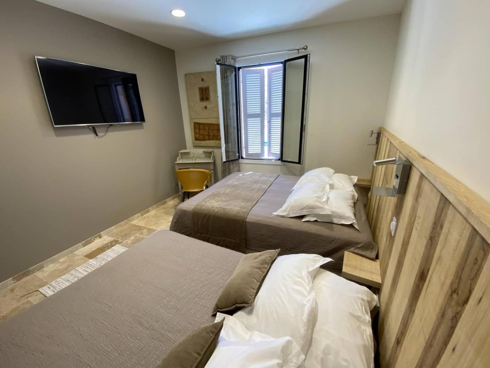 Quadruple Room photo 2