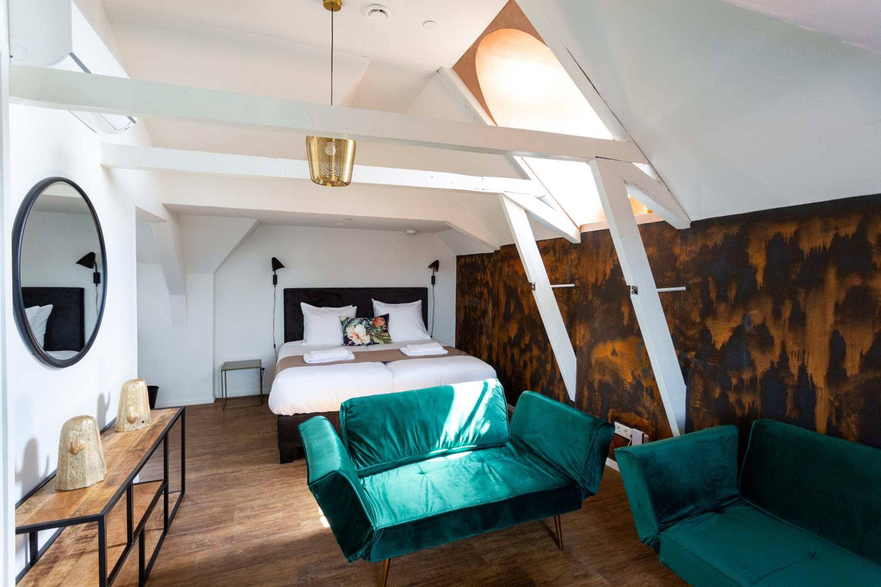 Twin Room - Photo 1