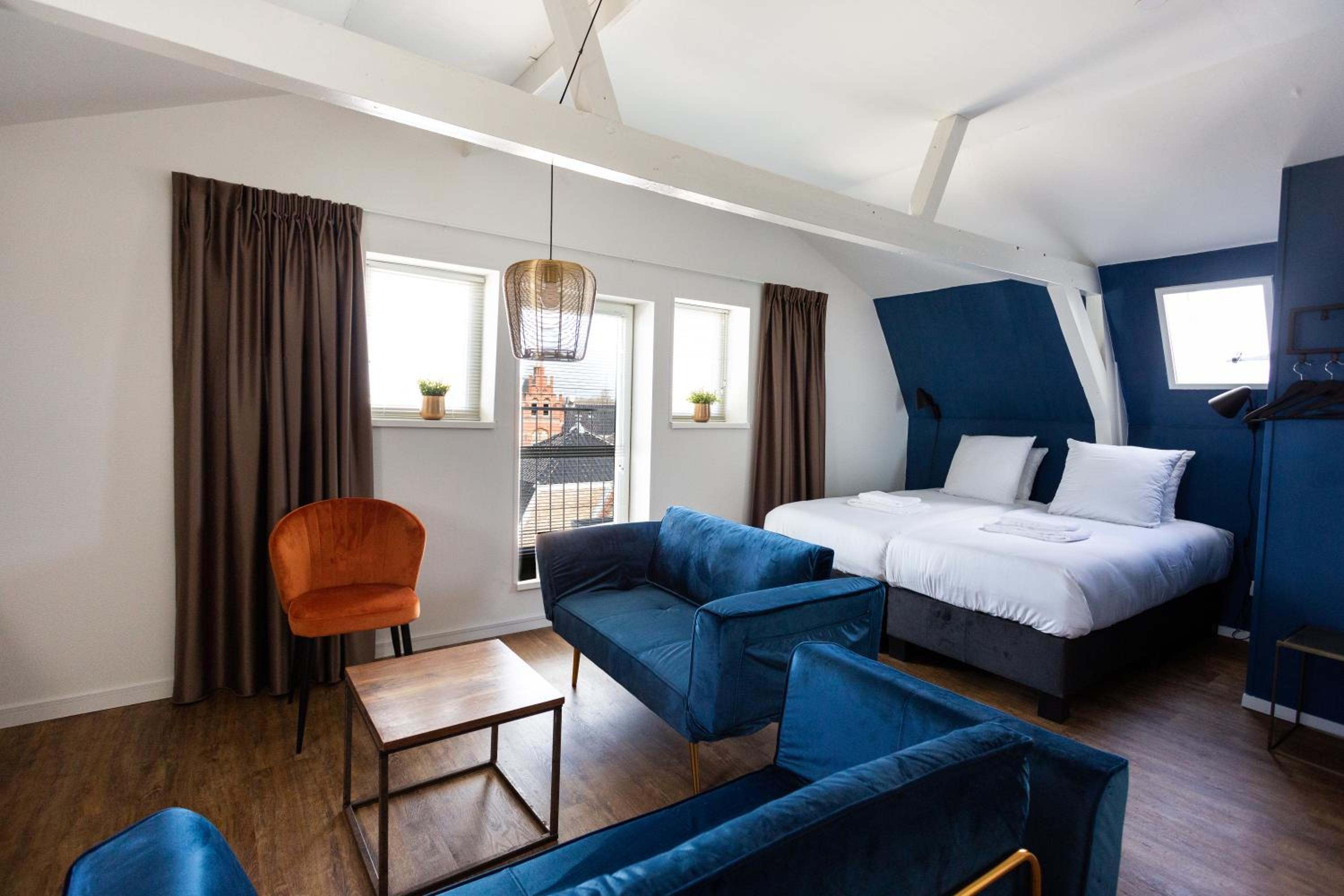 Twin Room - Photo 3