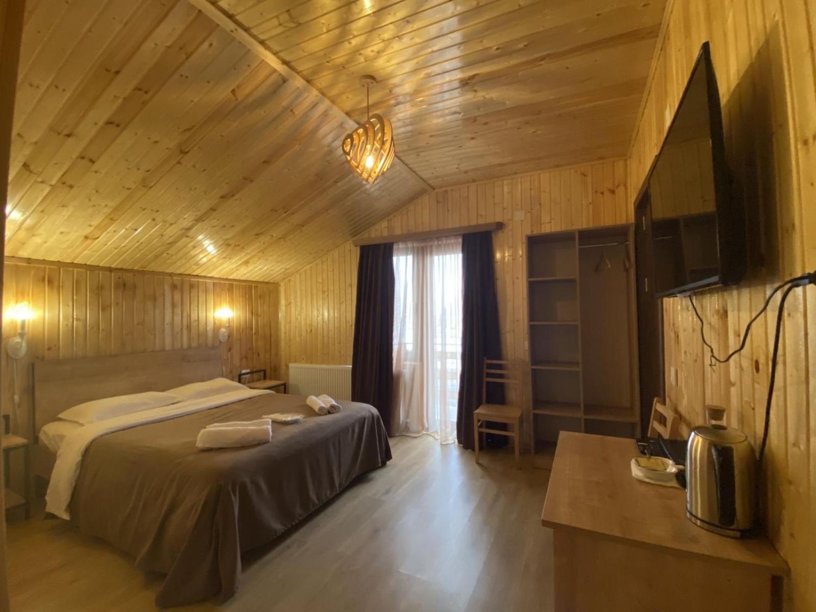 Triple Room with Mountain View