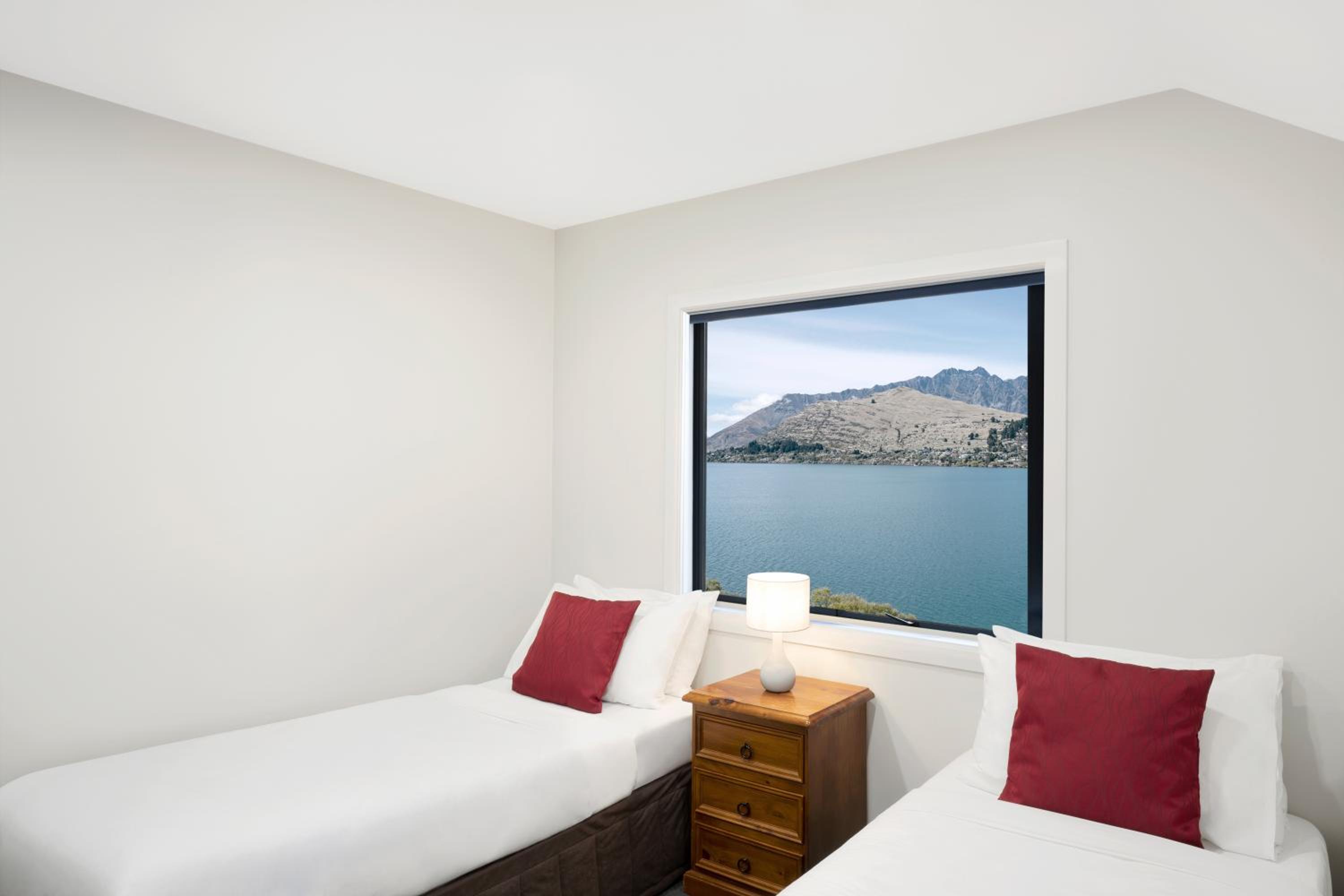 Four-bedroom lake view suite