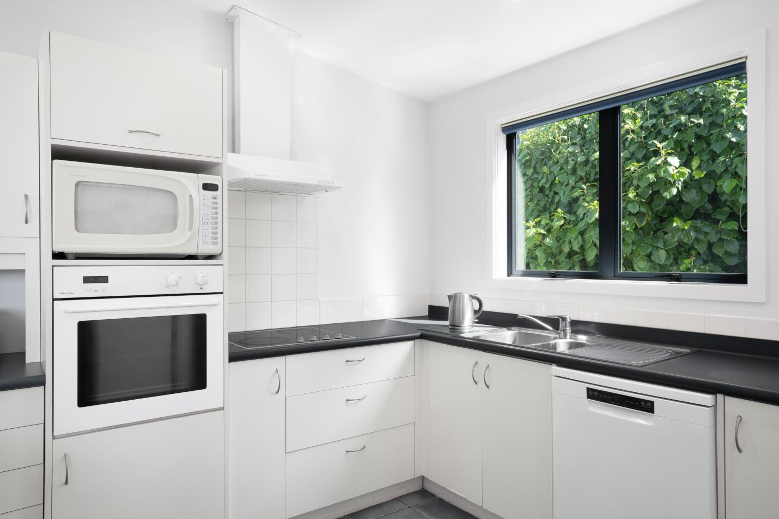 Four-bedroom lake view suite