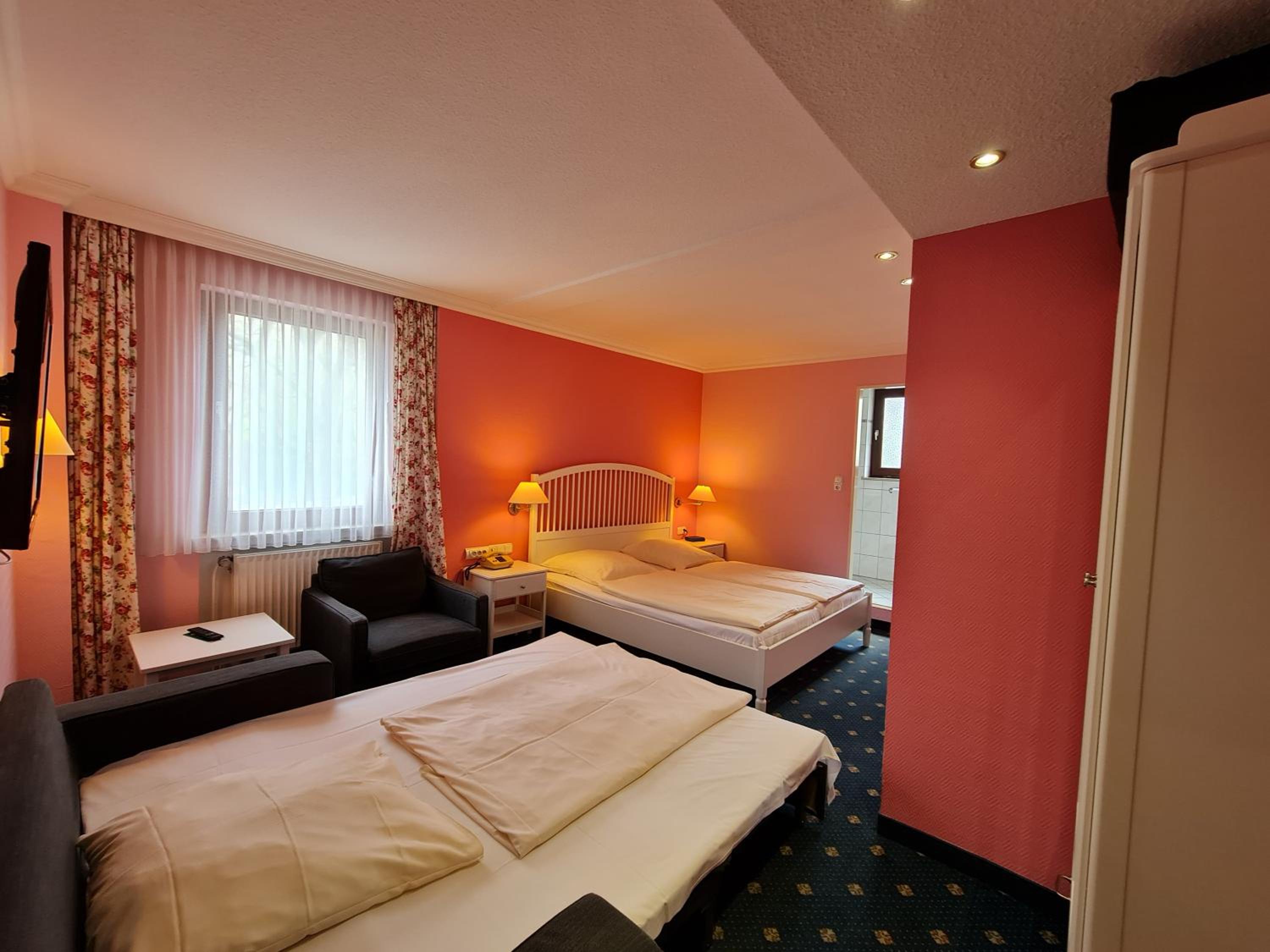 Quadruple Room (4 Adults) photo 3