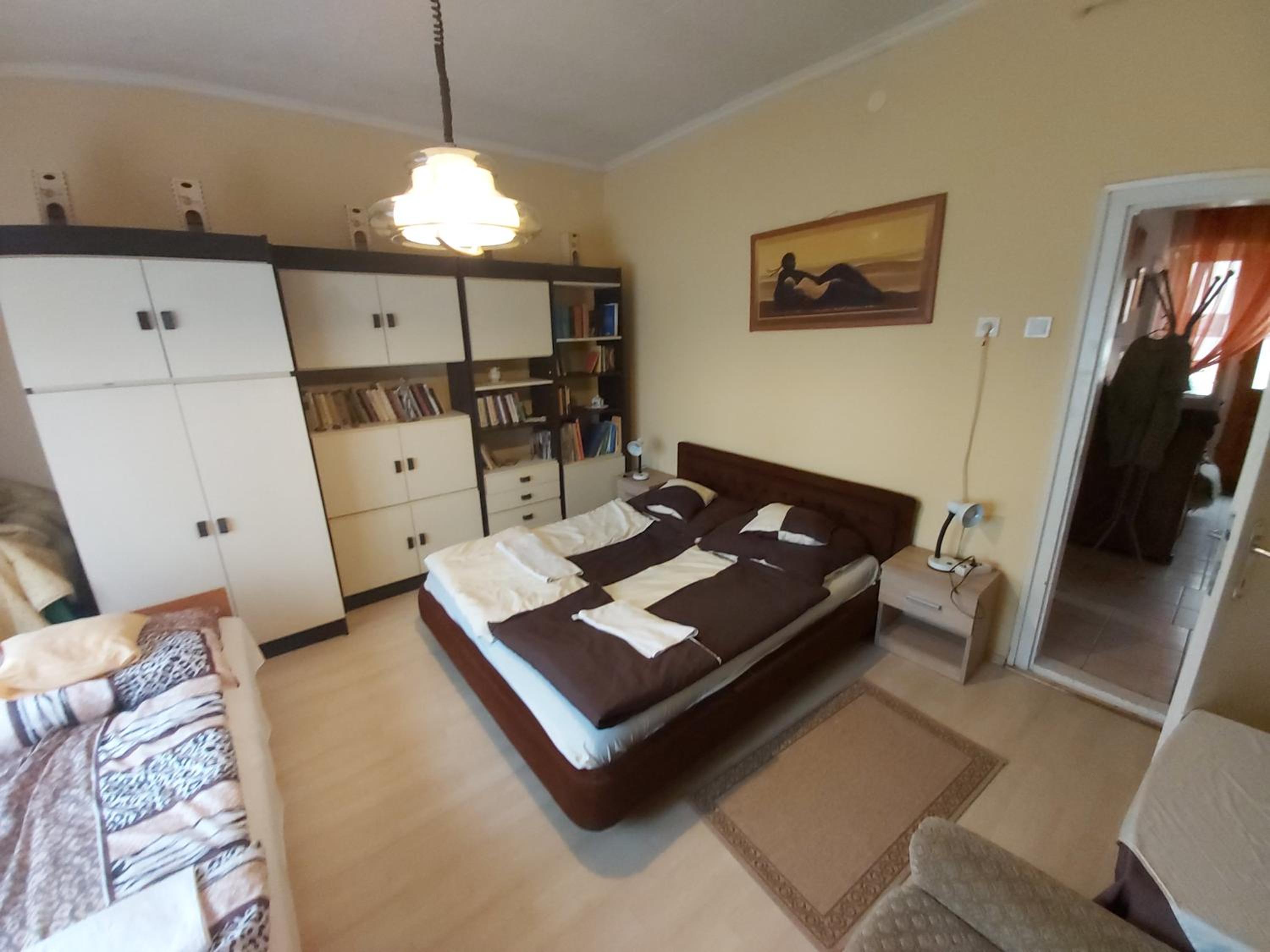 Two-Bedroom Standard Apartment photo 2