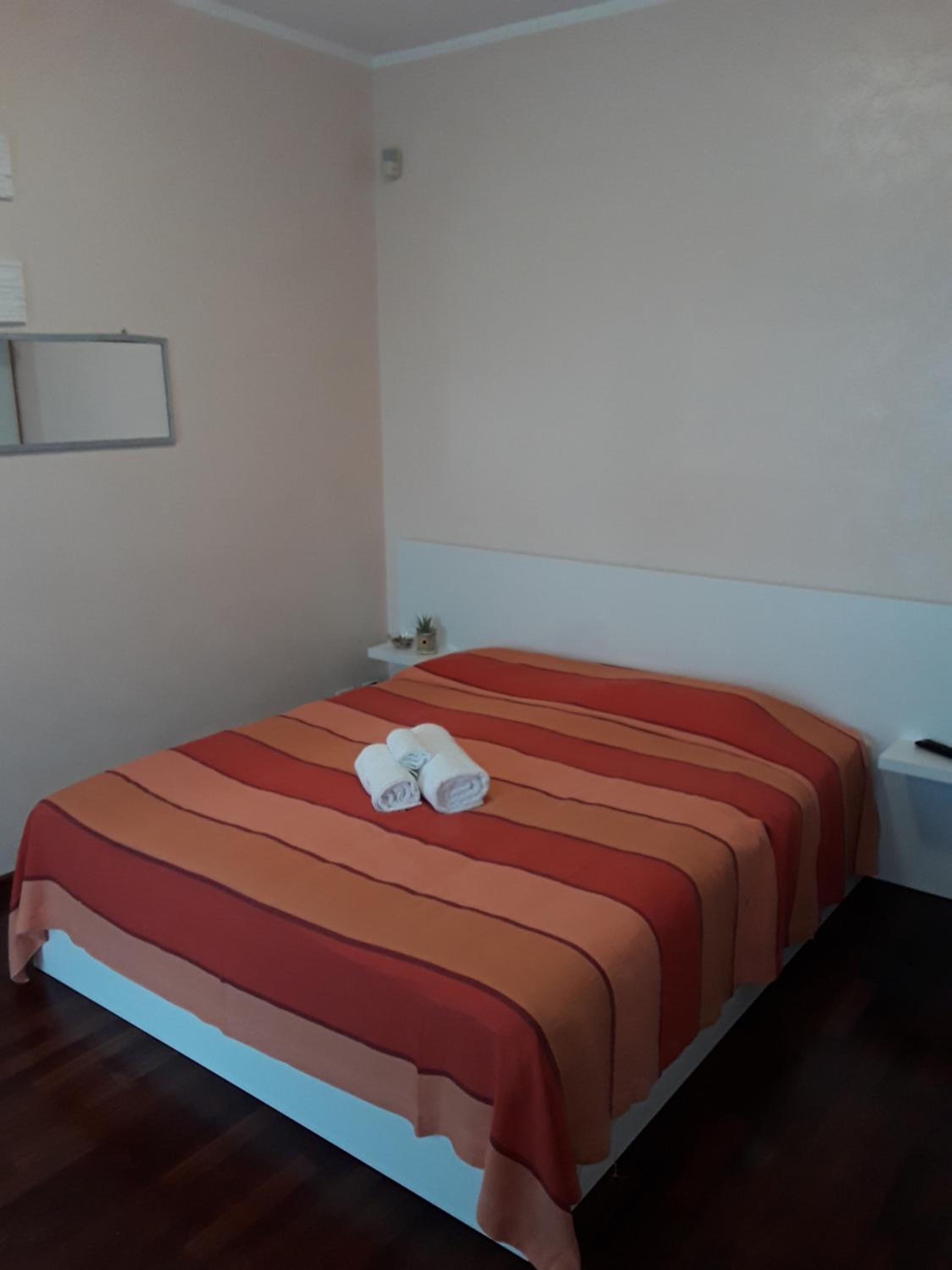 Deluxe Double Room with Balcony - Photo 25