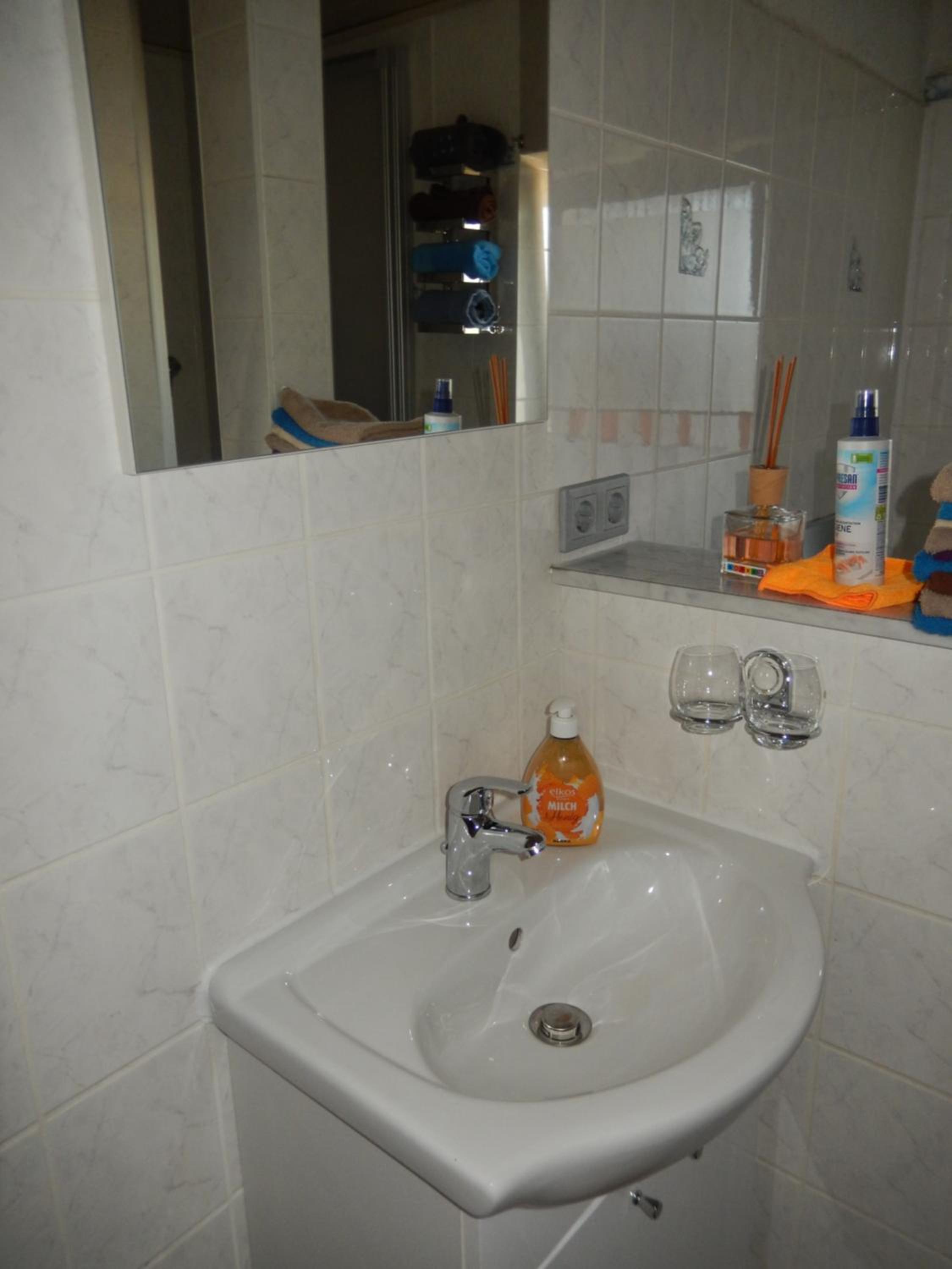 Two-Bedroom Apartment - Photo 9