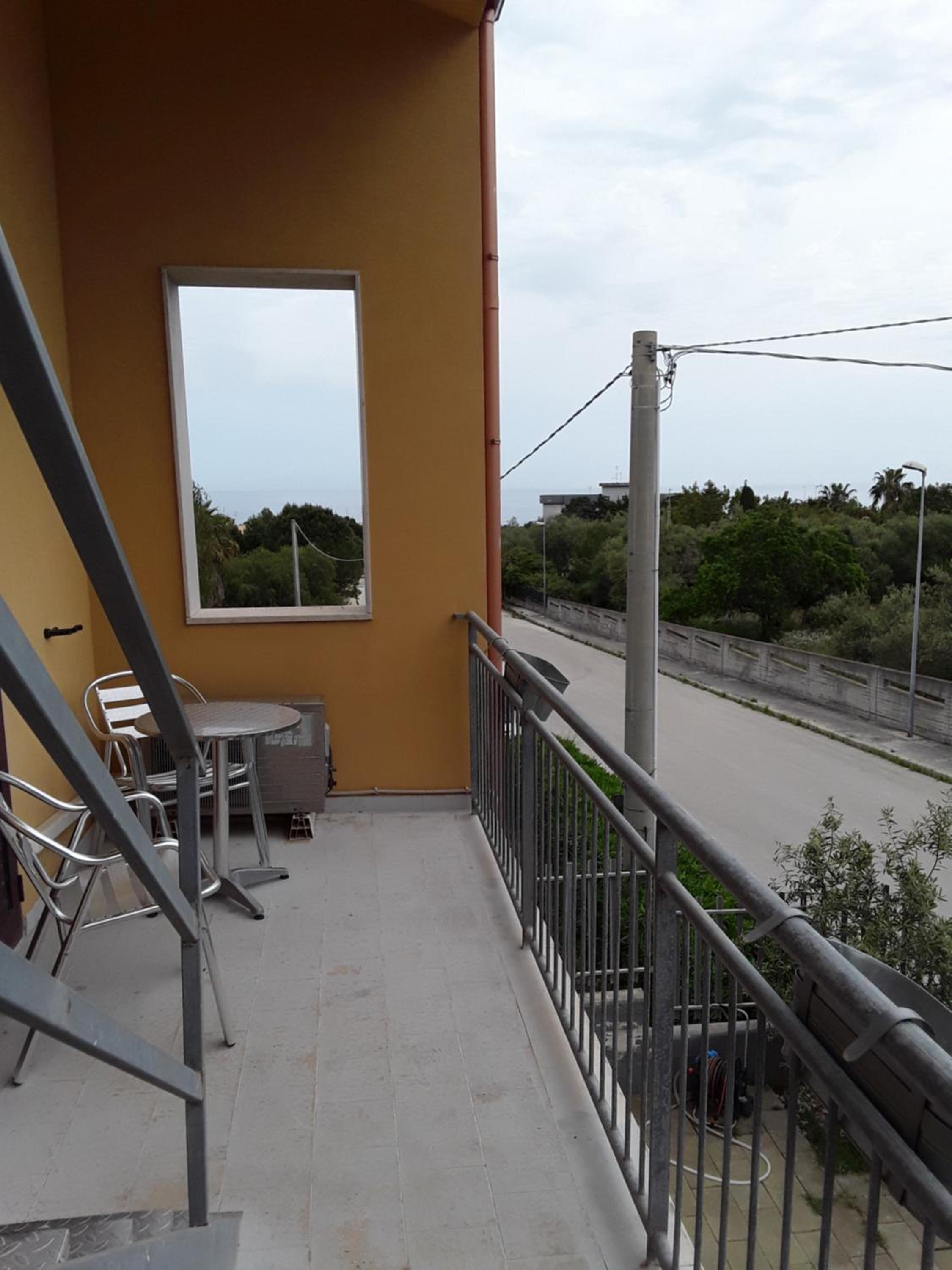 Deluxe Double Room with Balcony - Photo 47
