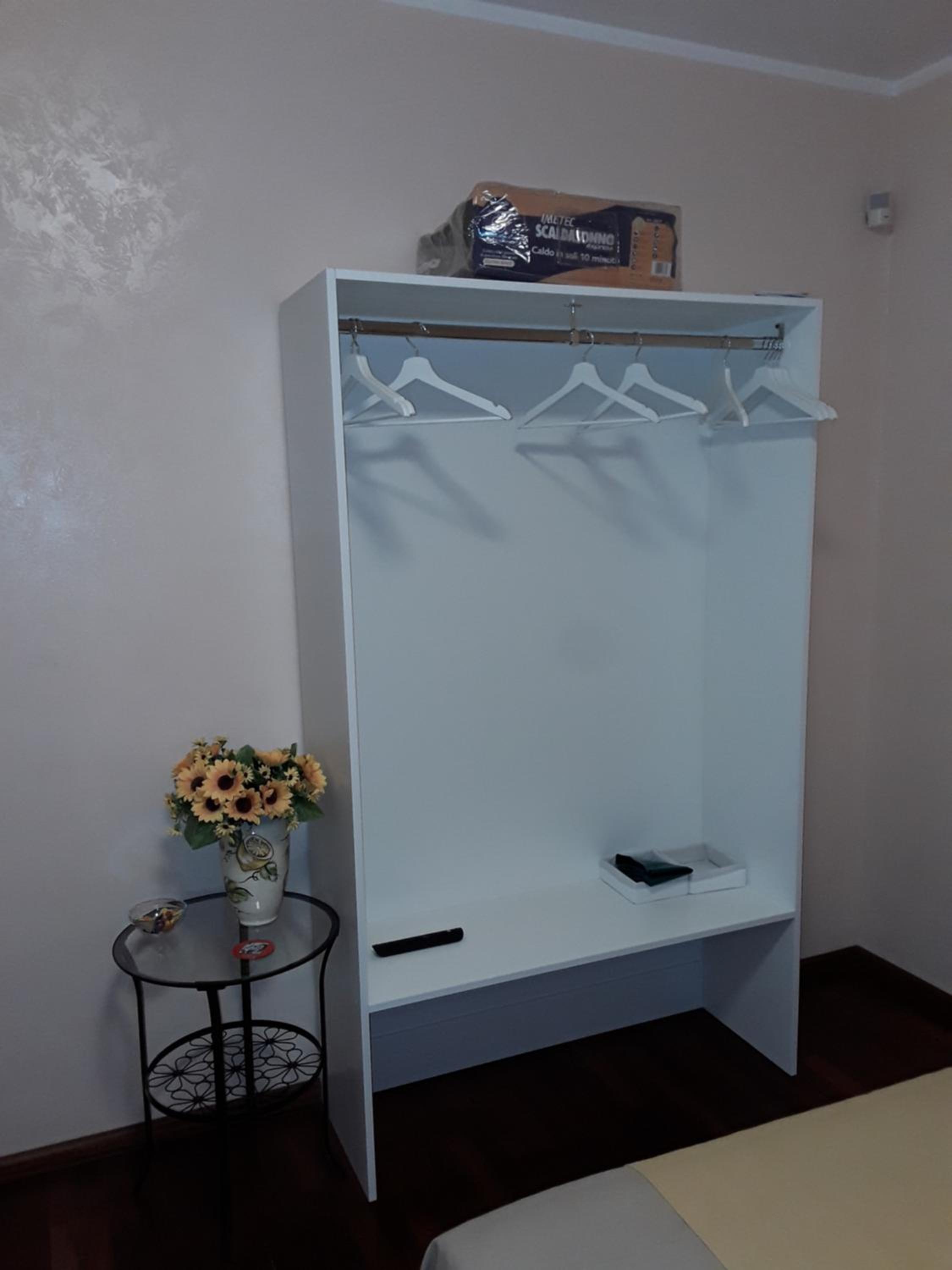 Deluxe Double Room with Balcony - Photo 4