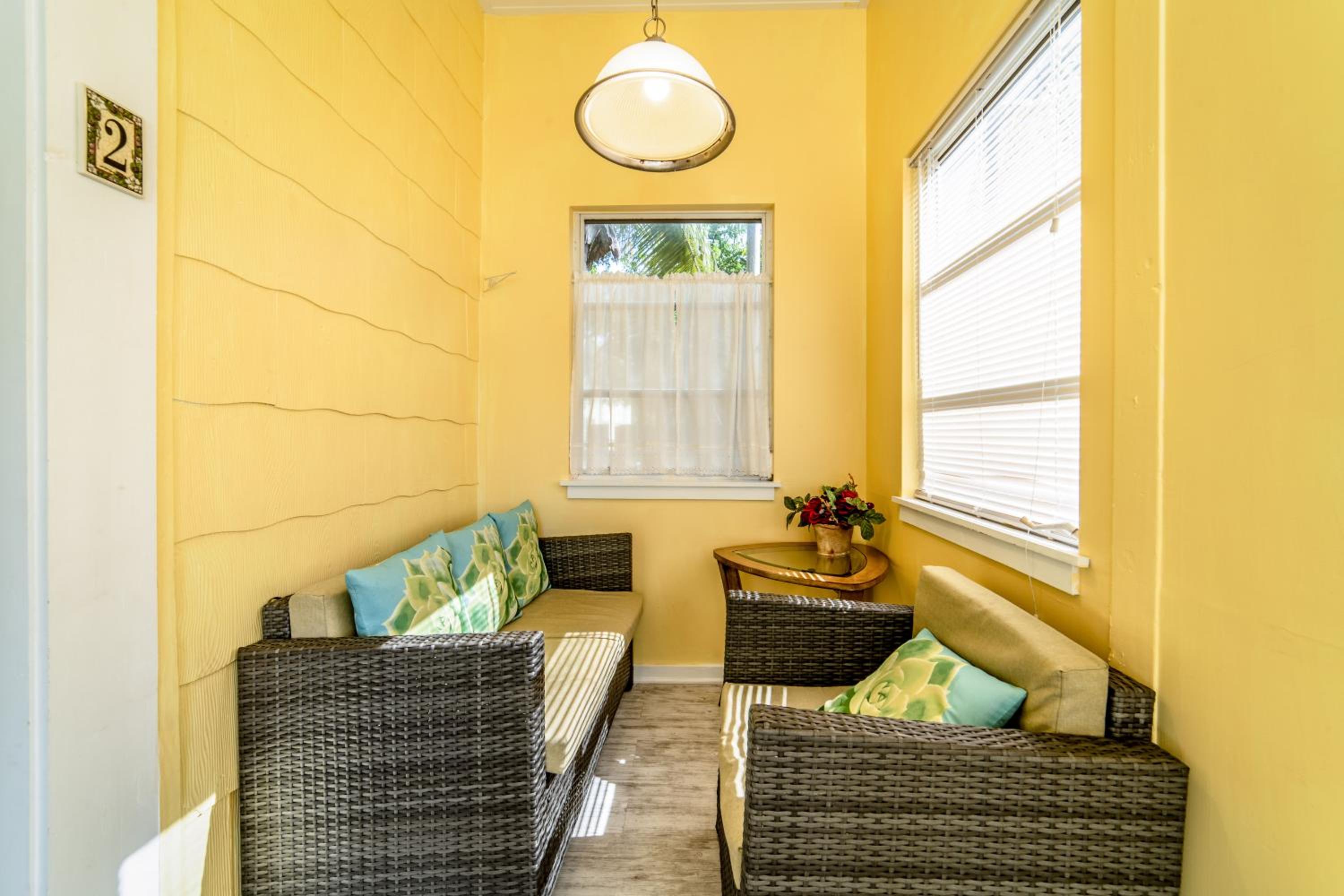Queen Suite photo 2