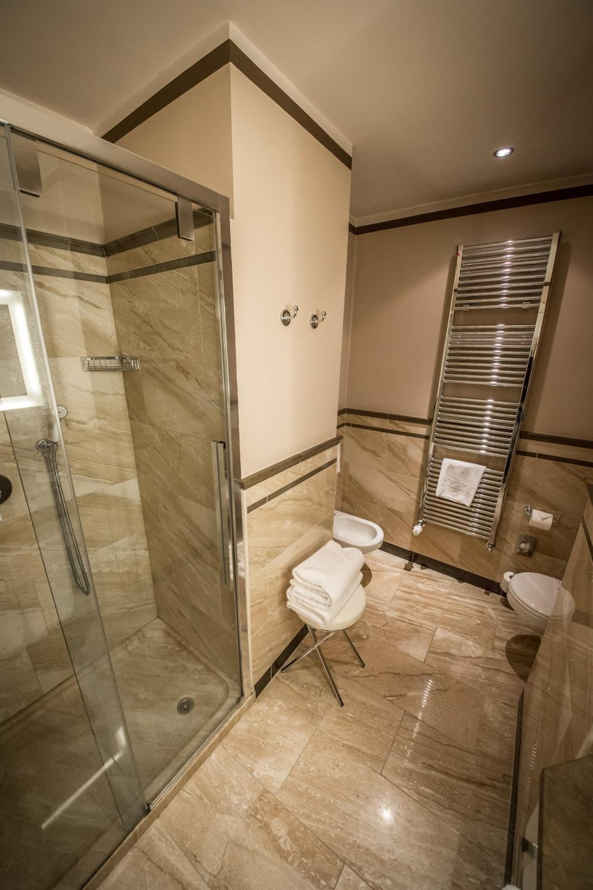 Junior Suite - Photo 2