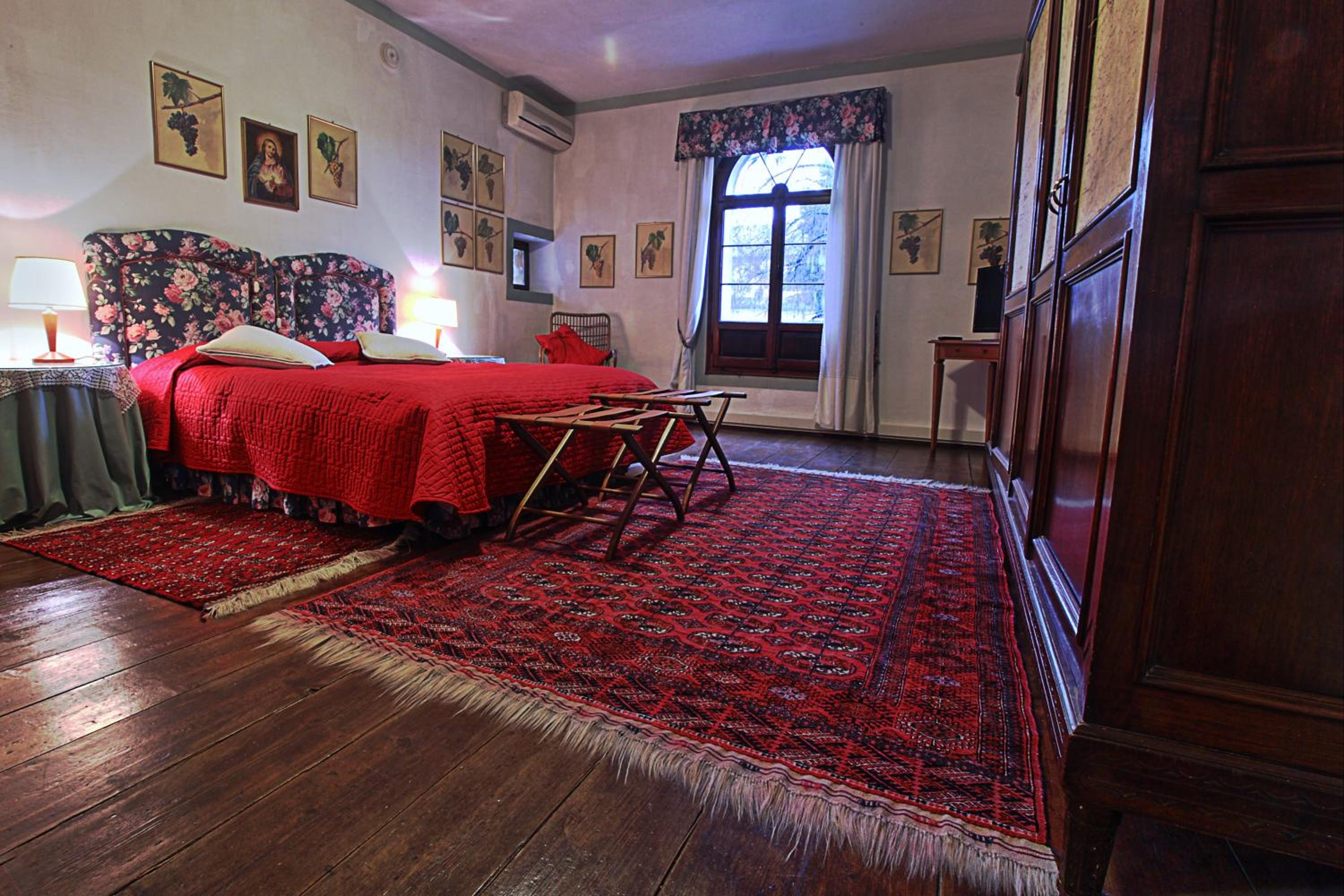 Two-Bedroom Apartment photo 2