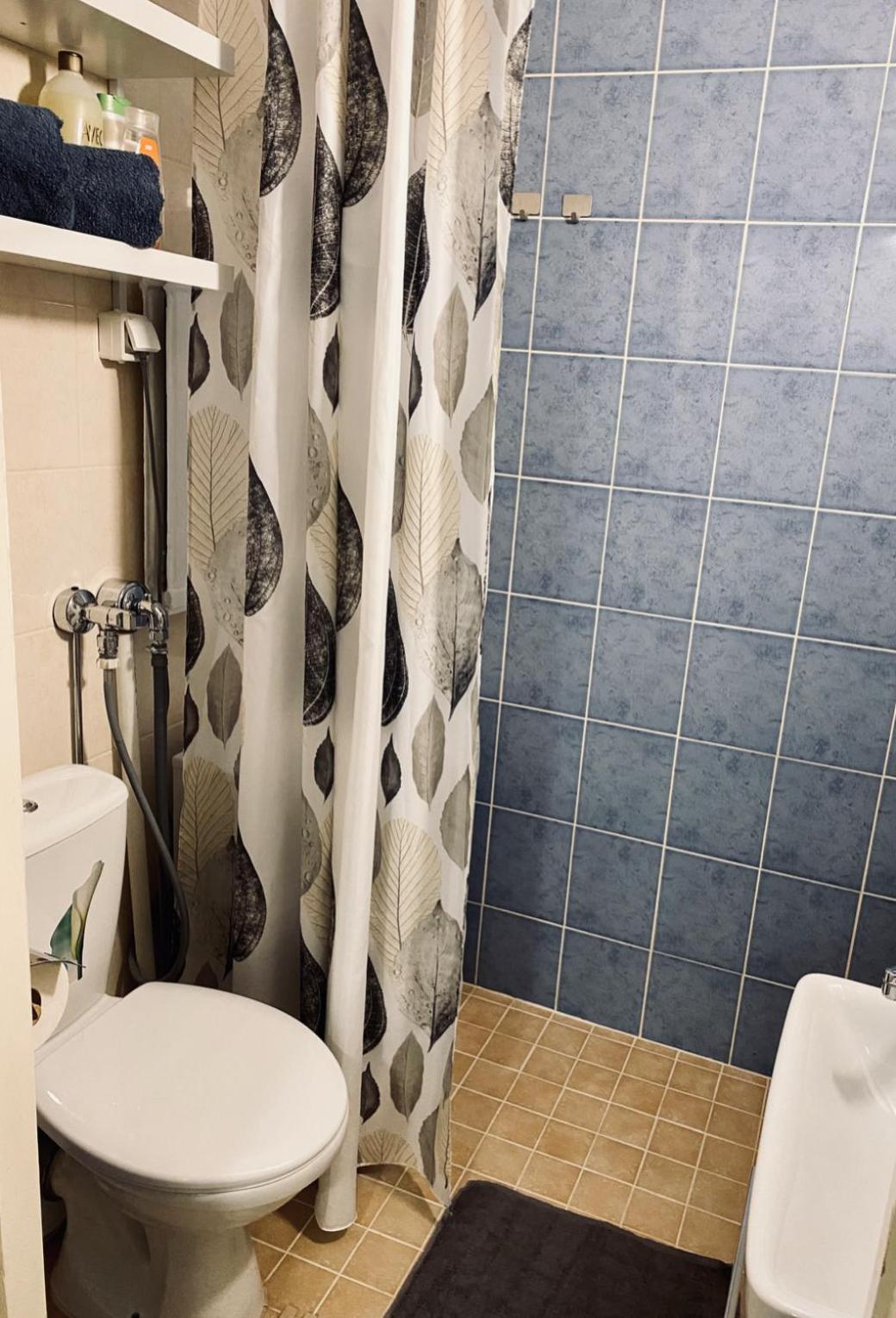 Apartment with Shower photo 2