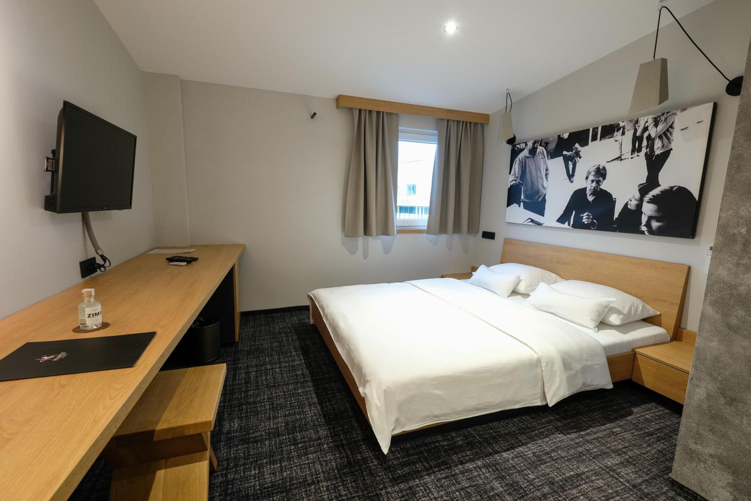 Deluxe Double Room by KUNST