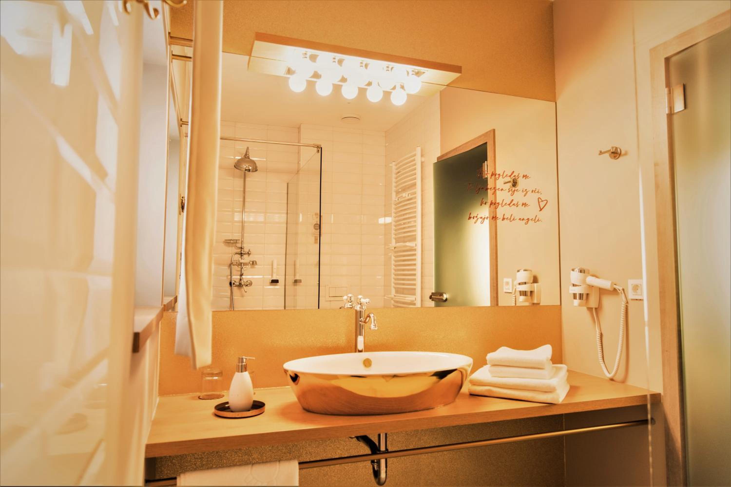 Superior Double Room - Photo 3