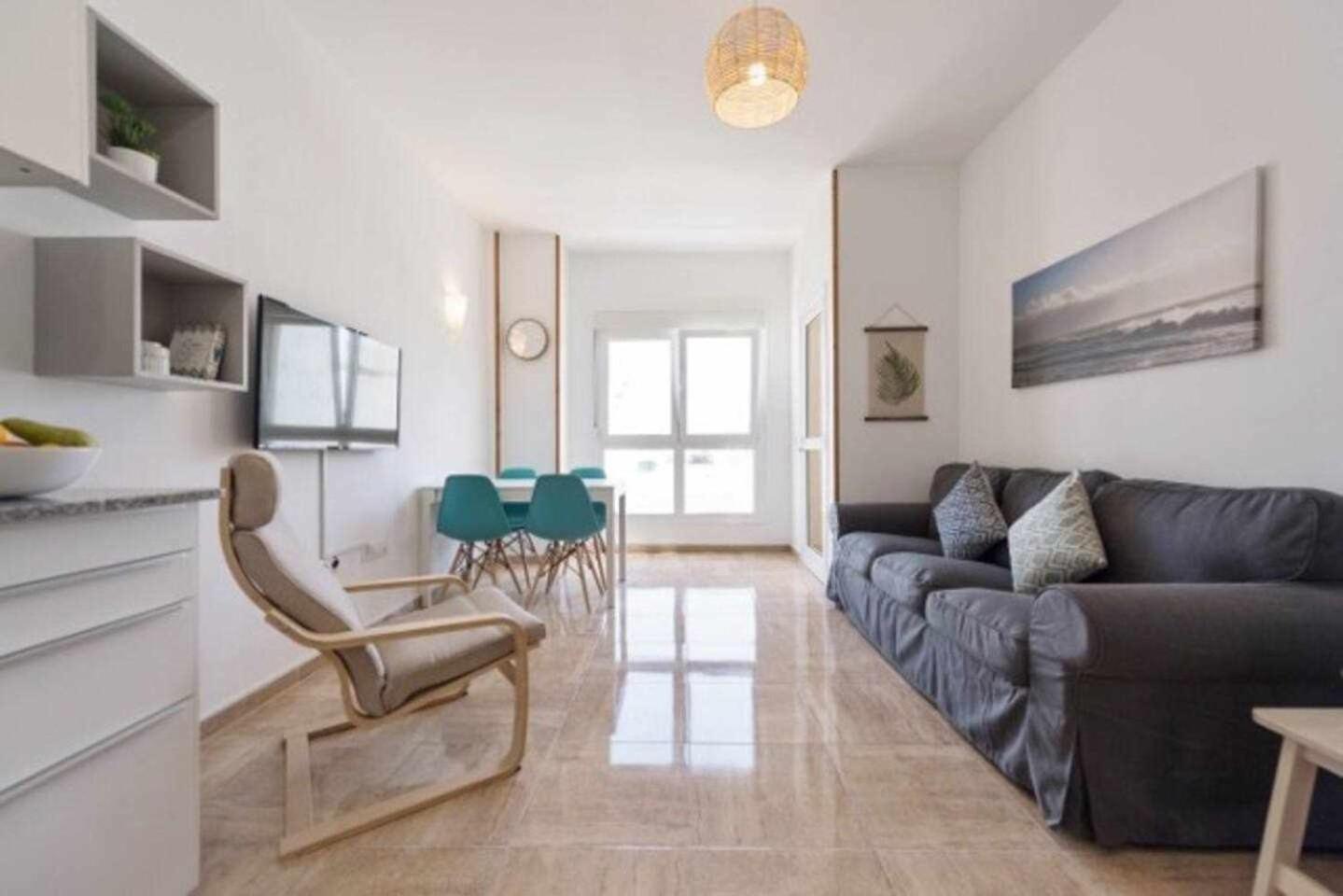 Apartment with Balcony - Apartment 3 - Photo 26