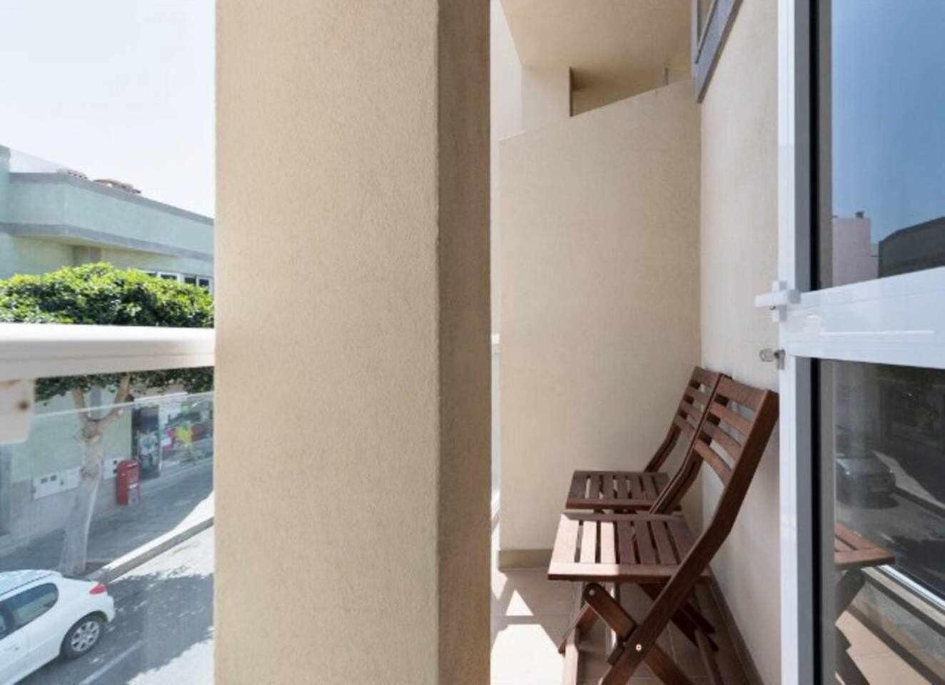 Apartment with Balcony - Apartment 3 - Photo 3