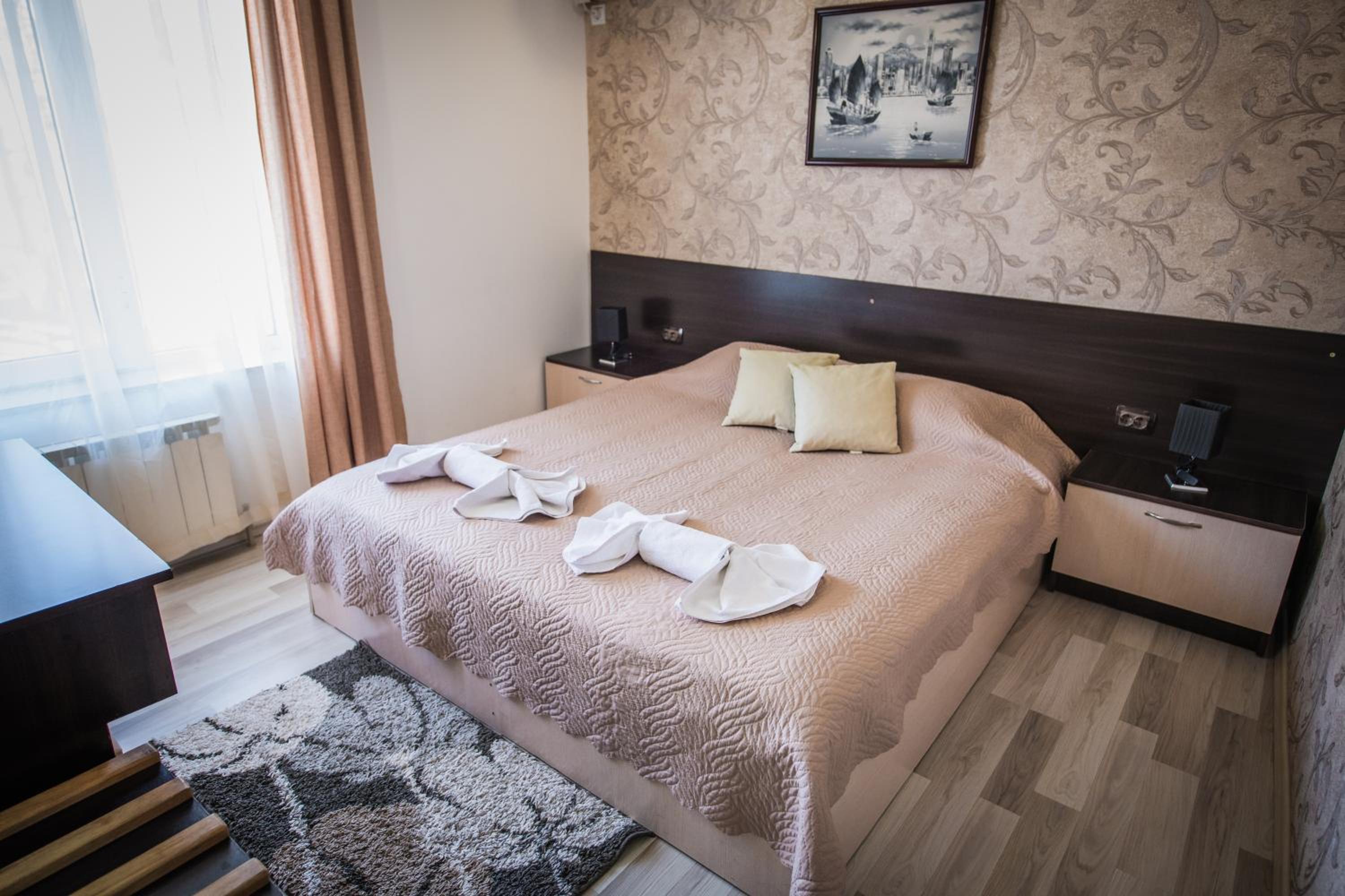 Double Room - Photo 9