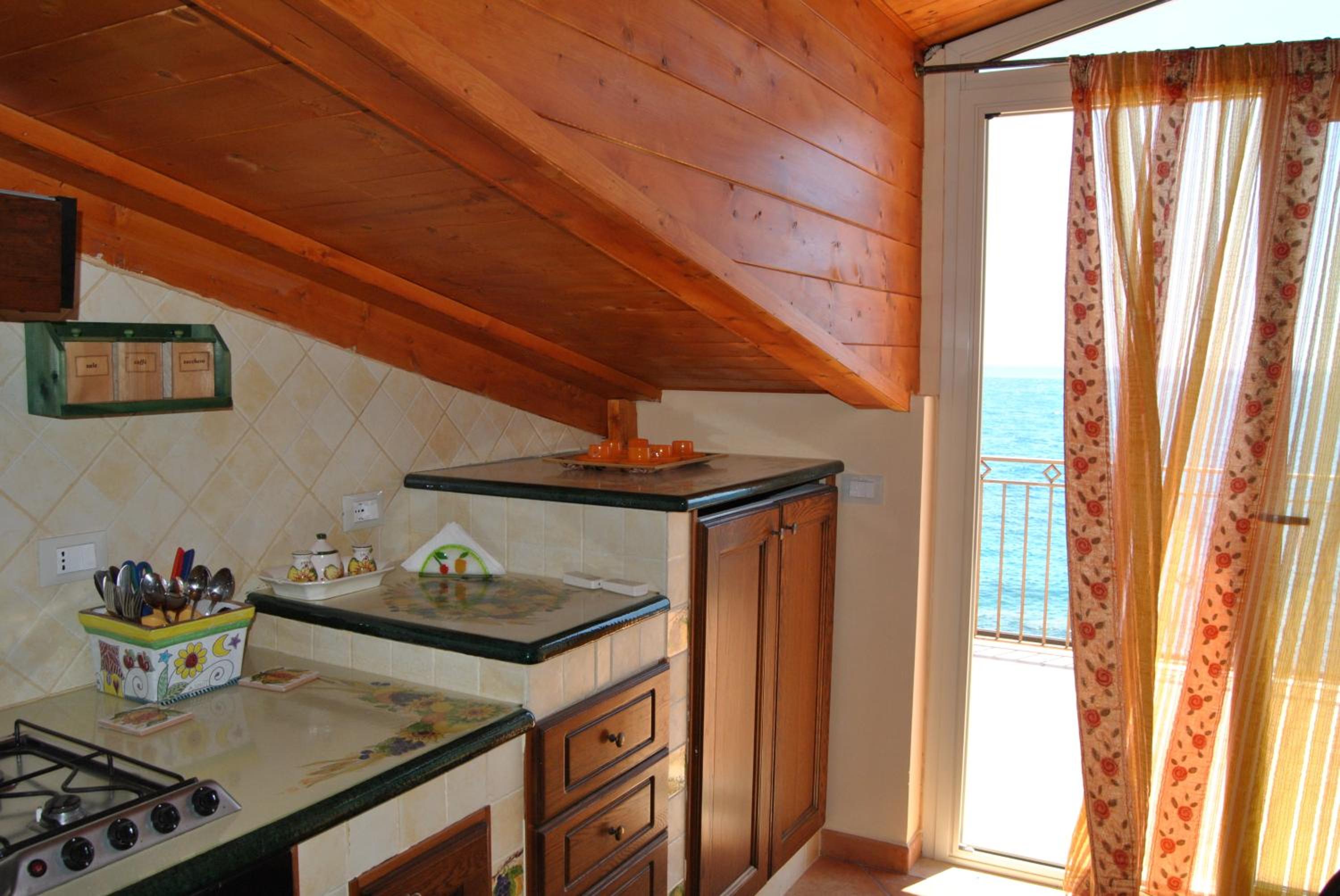 One-Bedroom Apartment with Sea View photo 2