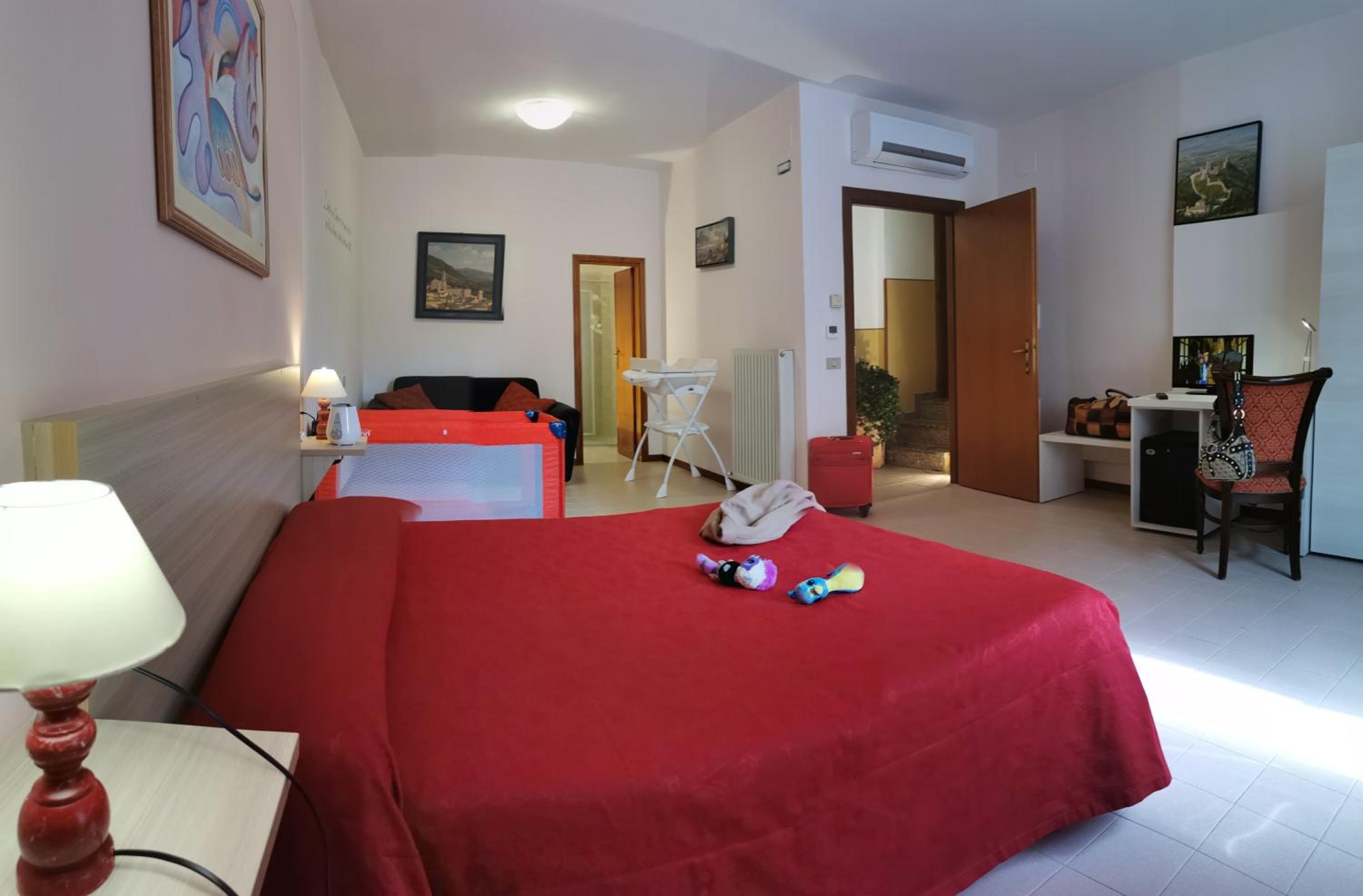 Quadruple Room - Photo 3