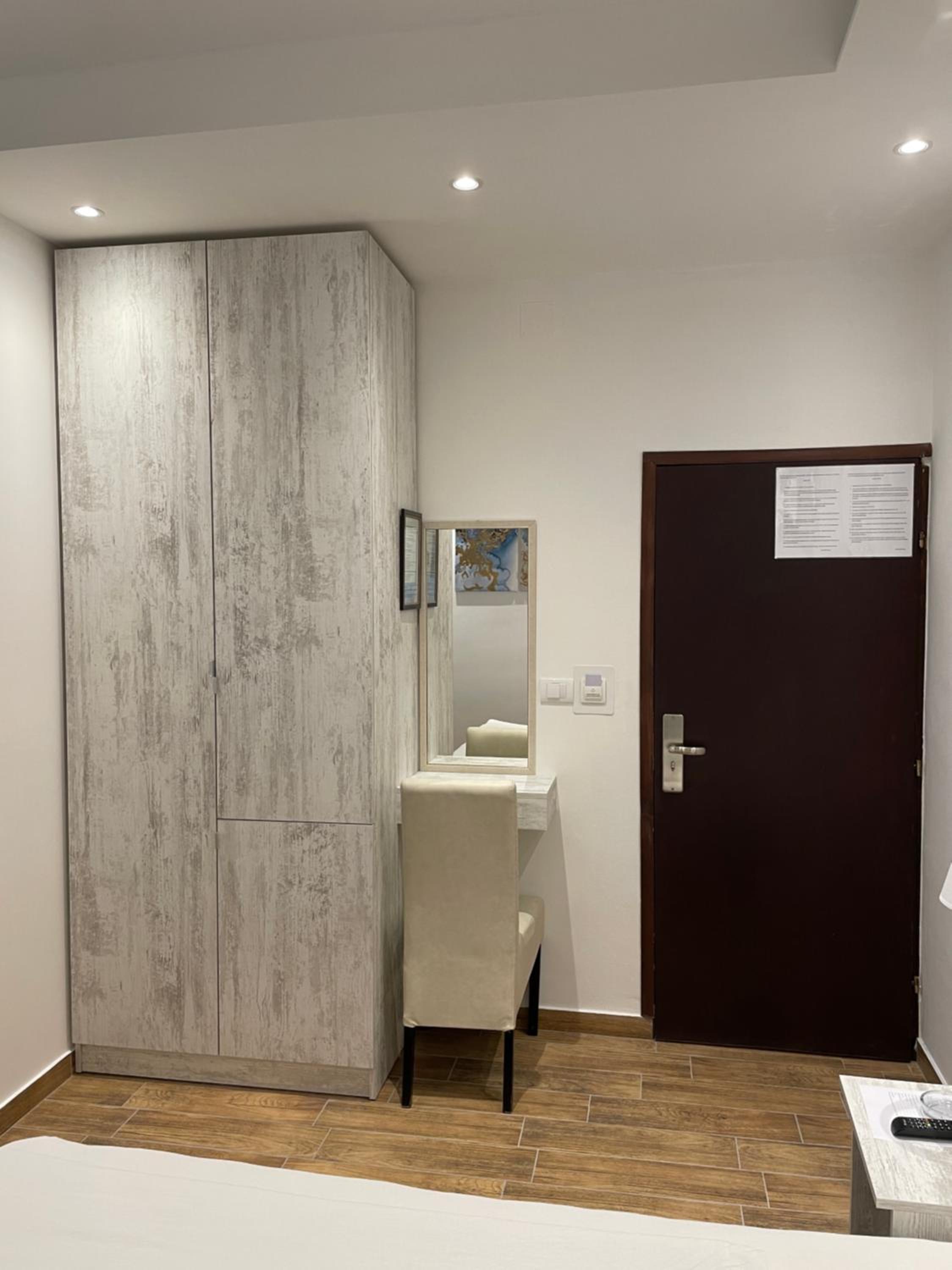 Triple Room - Photo 5