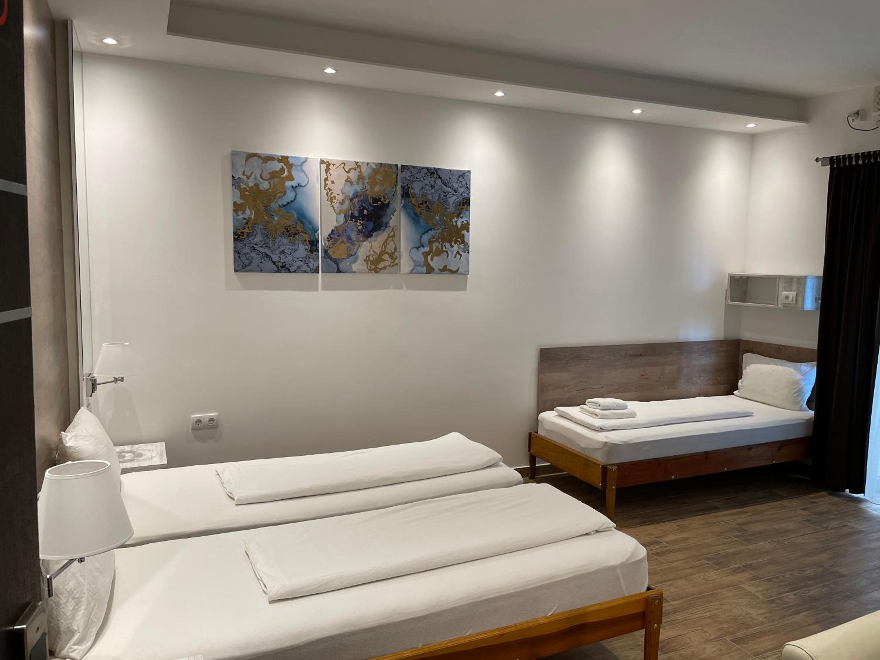 Triple Room - Photo 4
