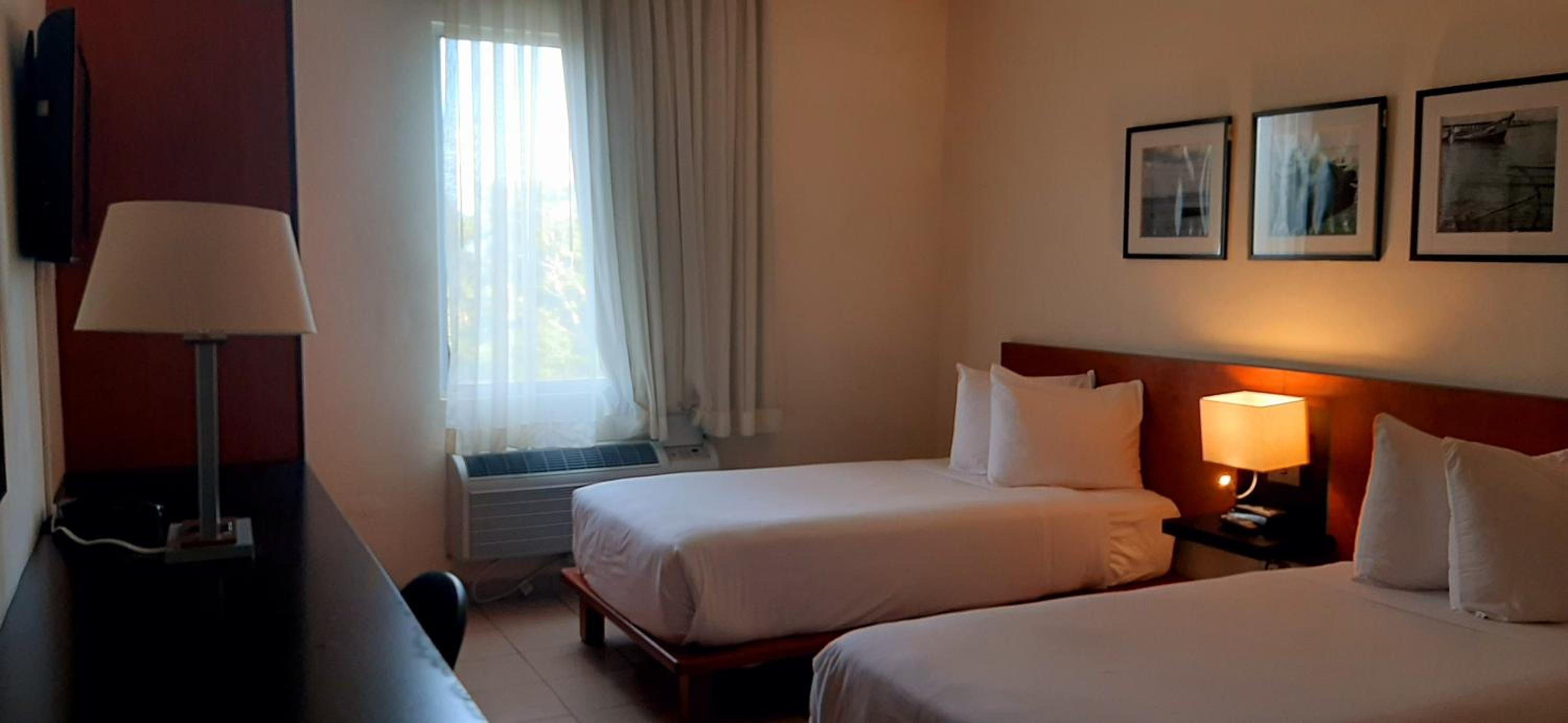 Twin Room - Photo 2