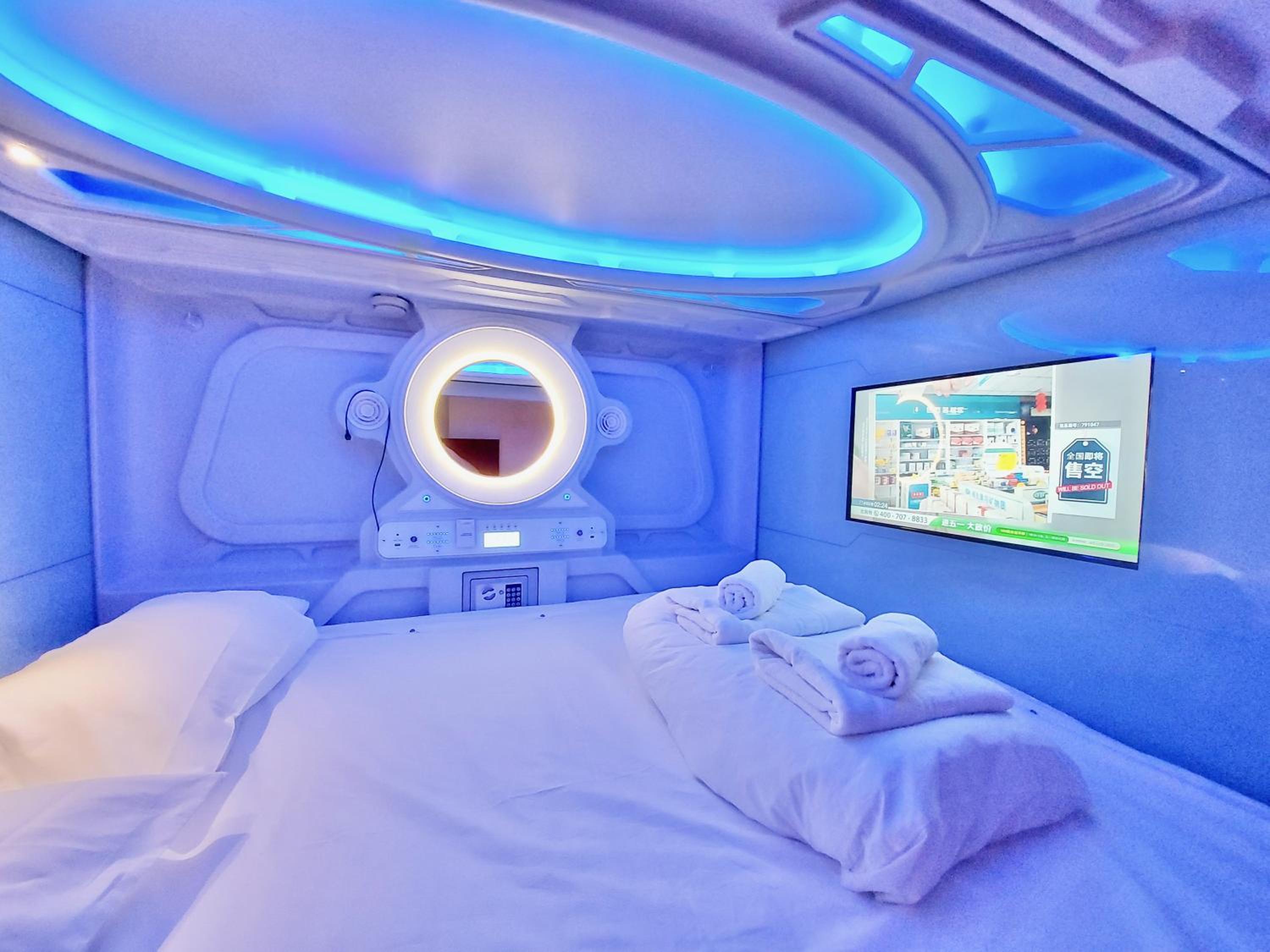 Suite Capsule with Terrace