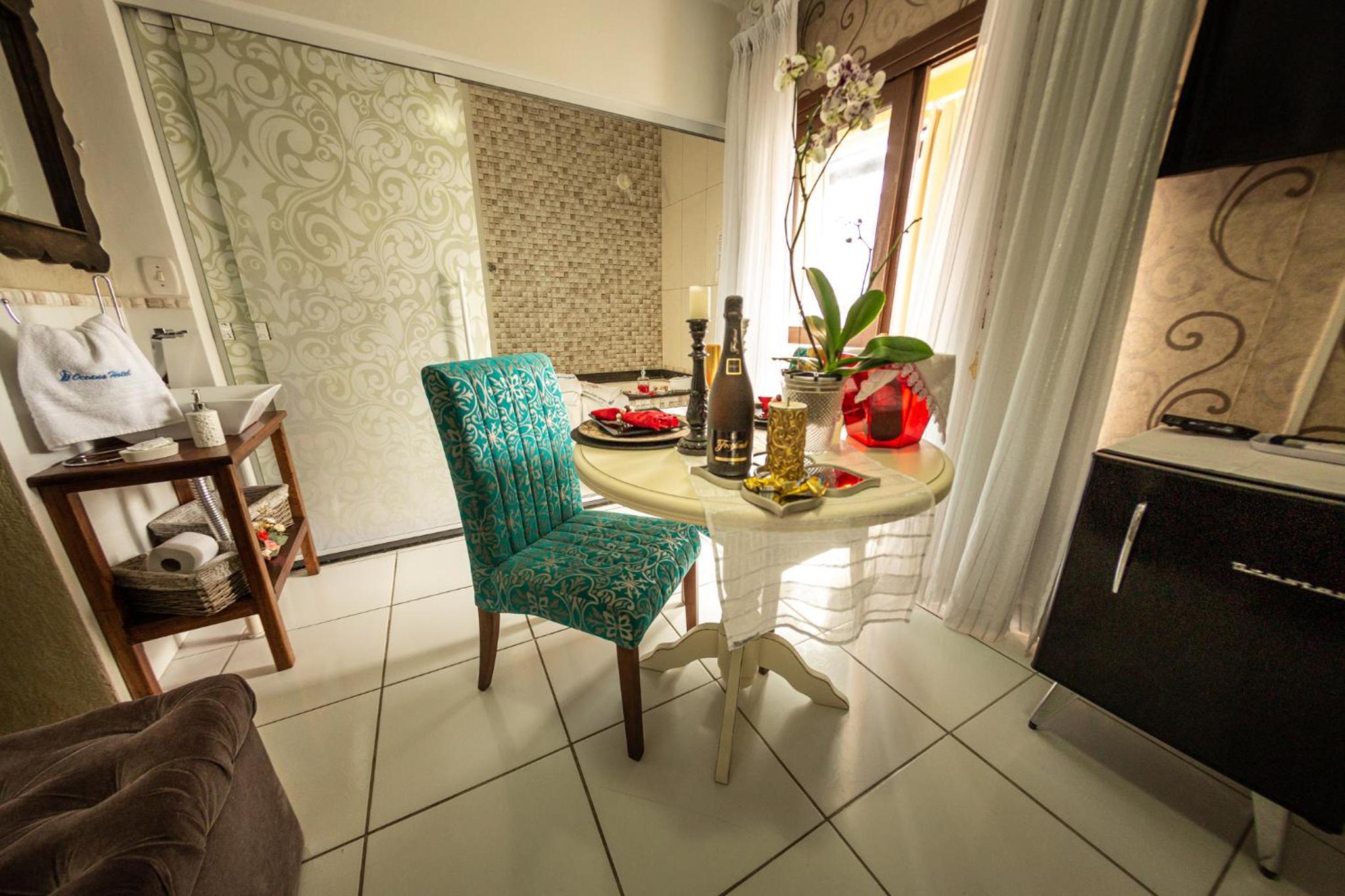 King Suite with Spa Bath photo 2