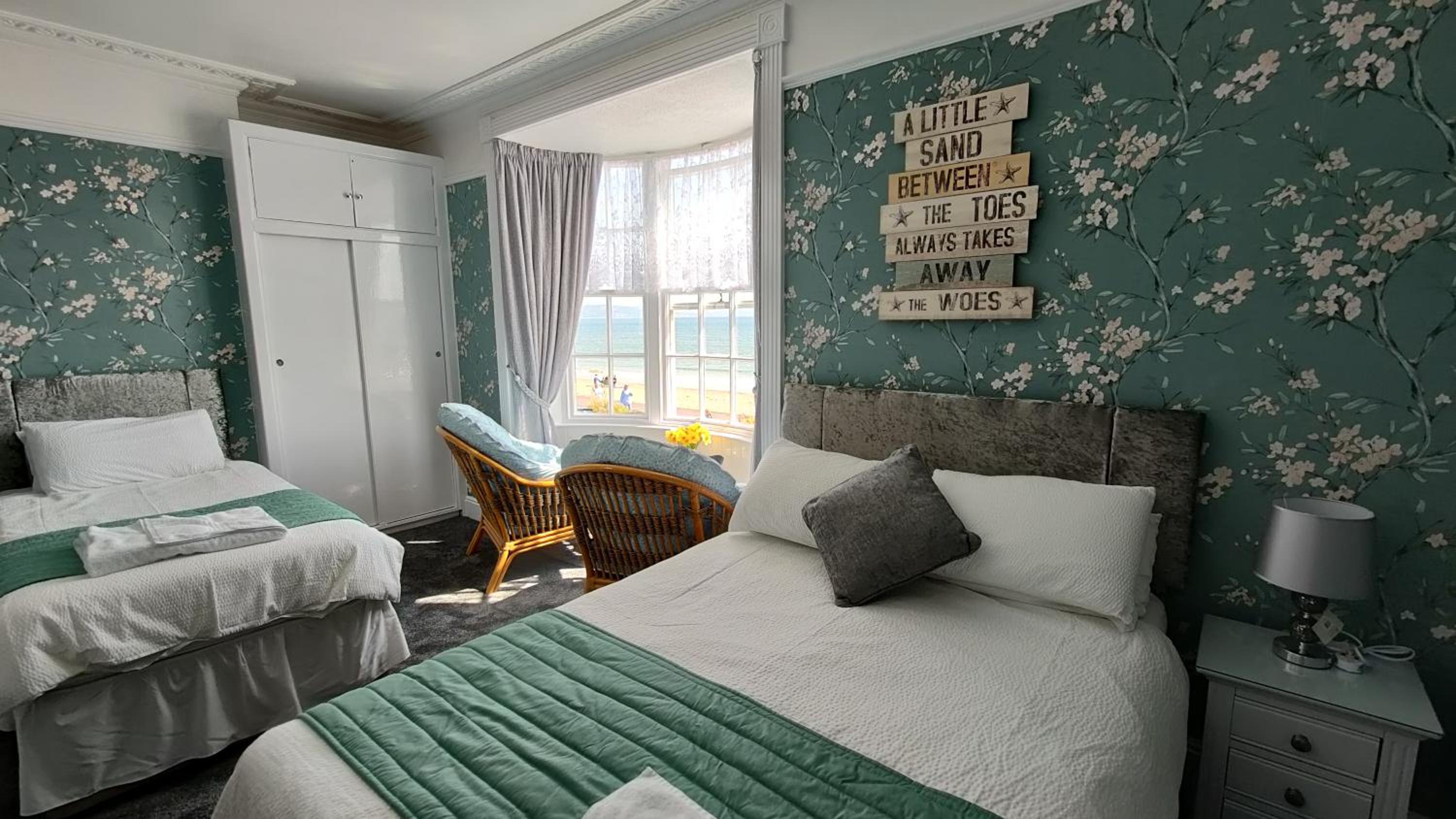 Triple Family Room with Sea View photo 2