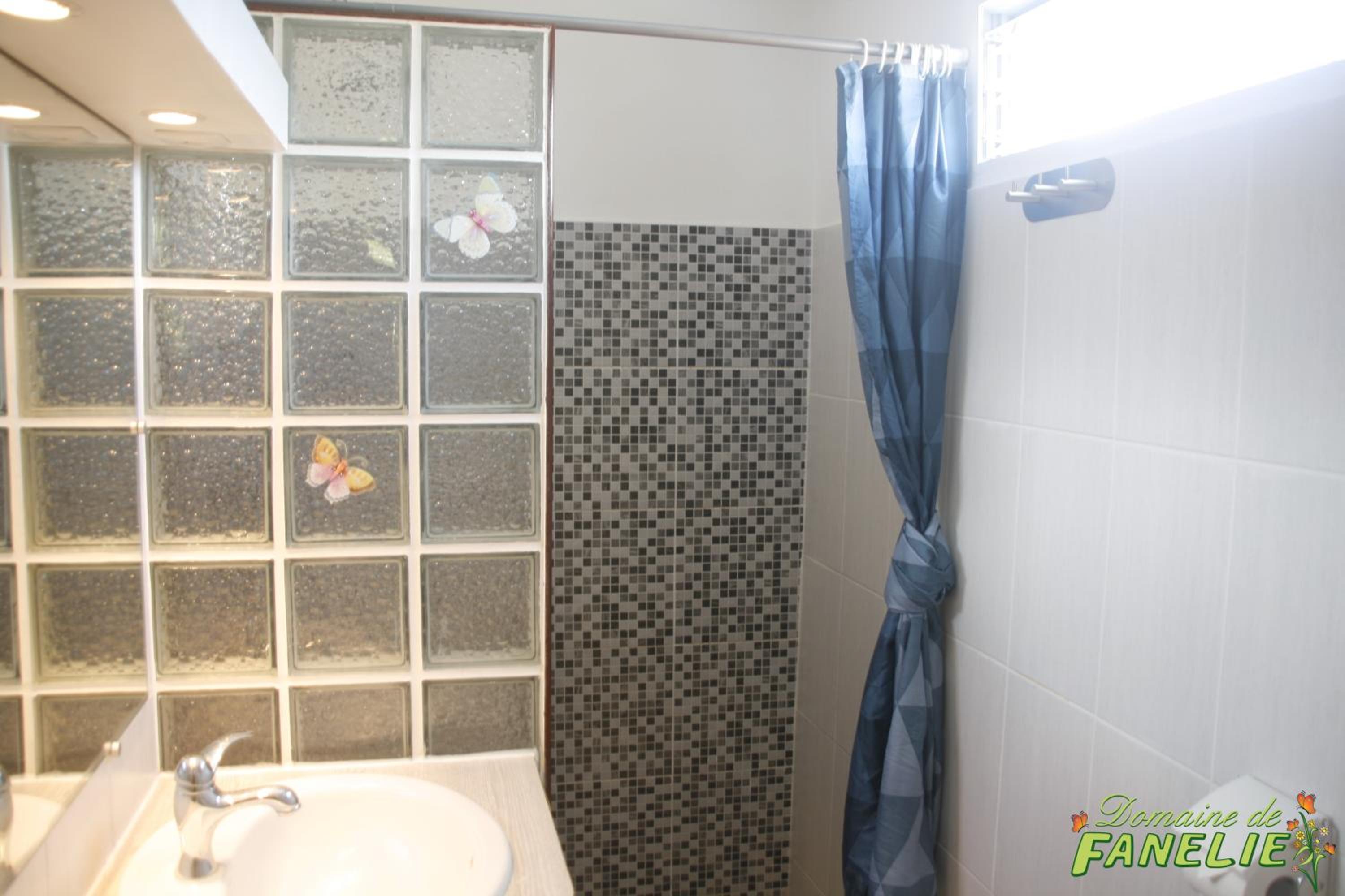 Apartment with Sea View photo 2