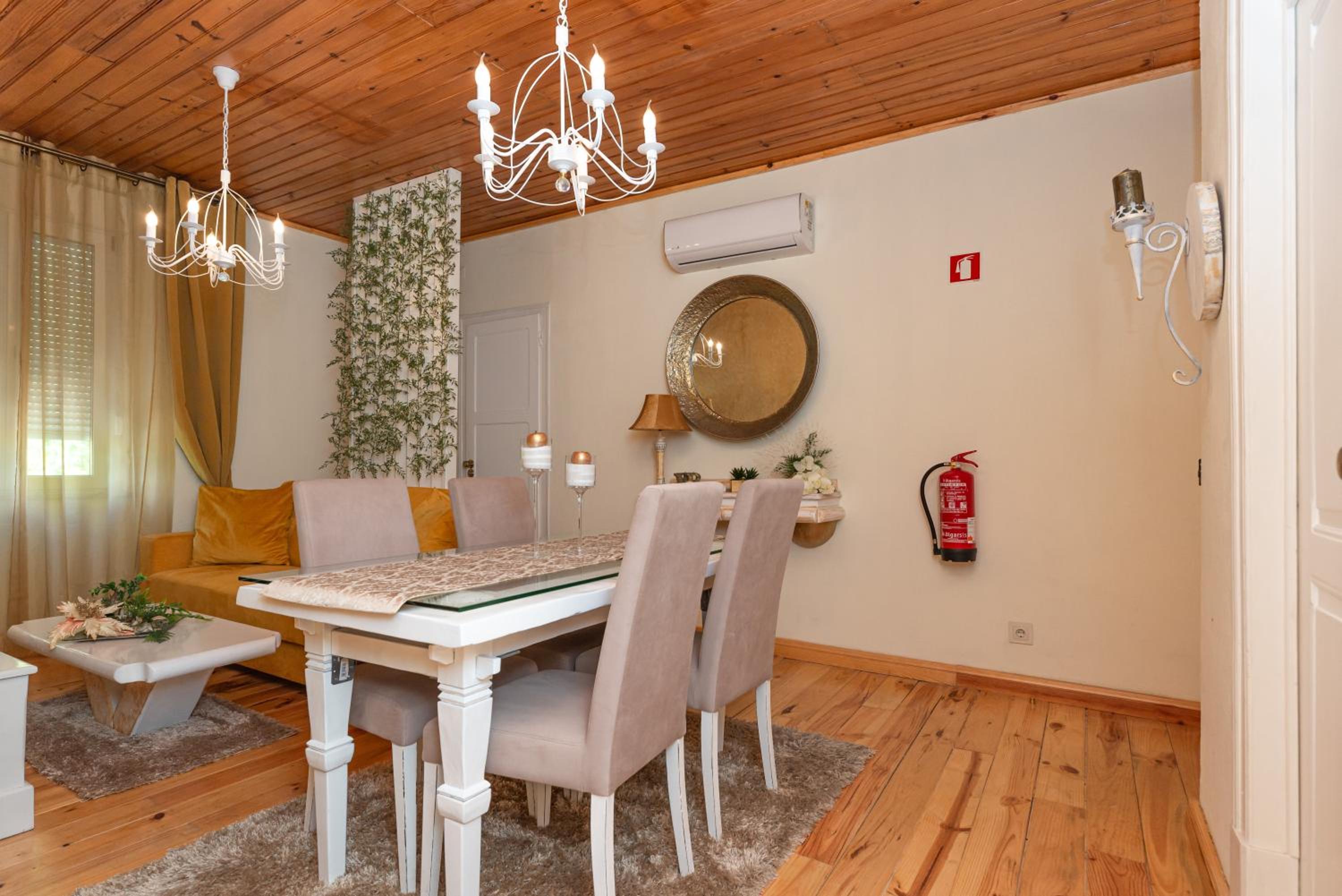 Two-Bedroom Apartment - Photo 13