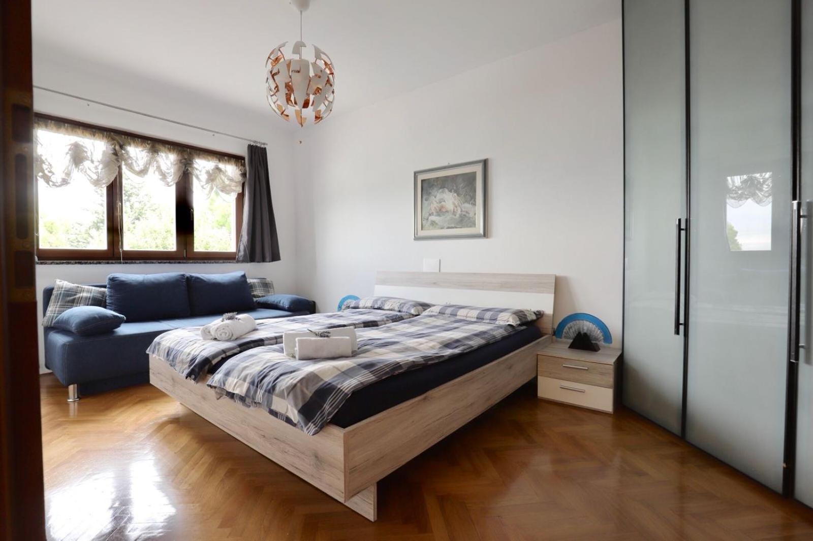 One-Bedroom Apartment with Terrace and Sea View photo 1