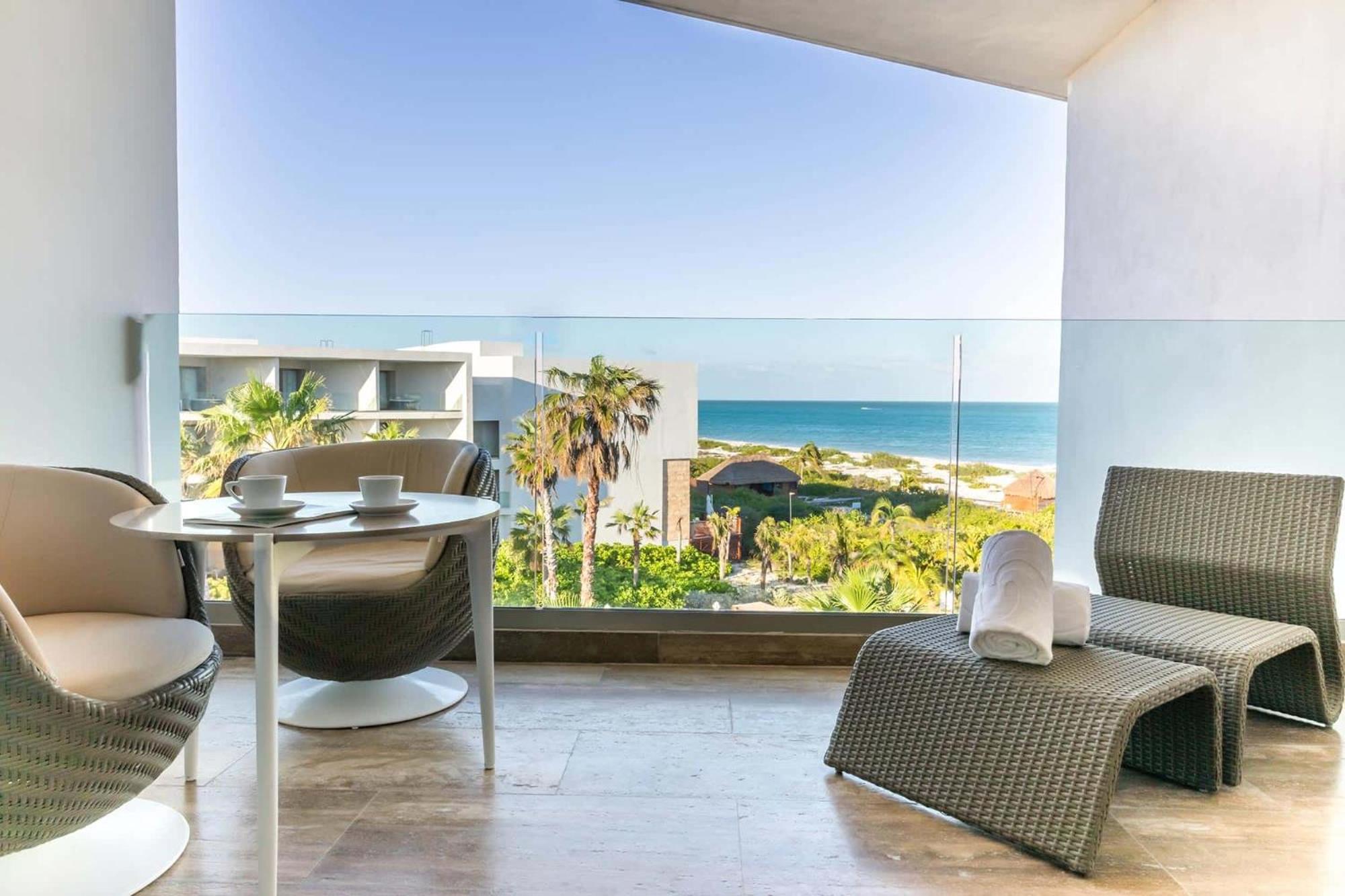 Junior Suite Beachside Ocean View
