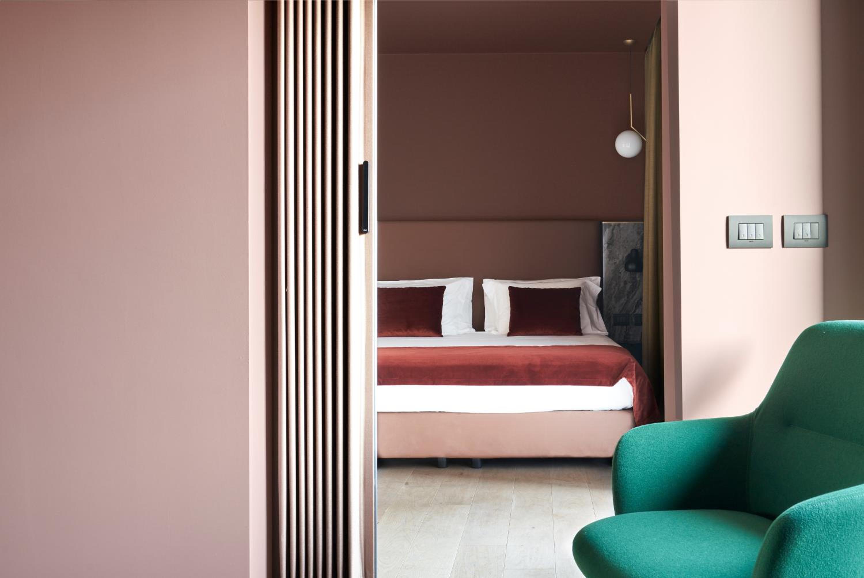 Suite - Photo 4