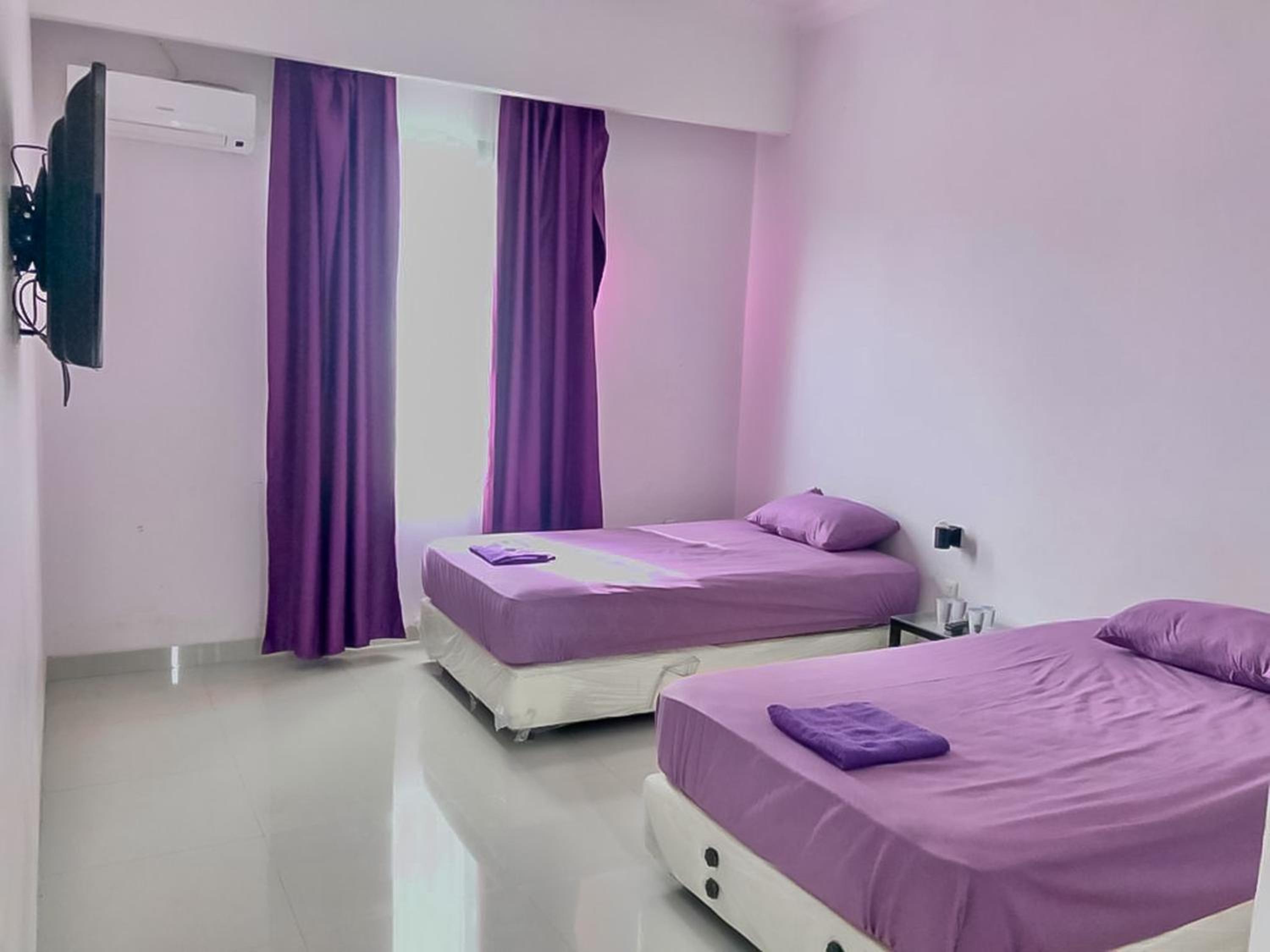 Standard Twin Room - Photo 1