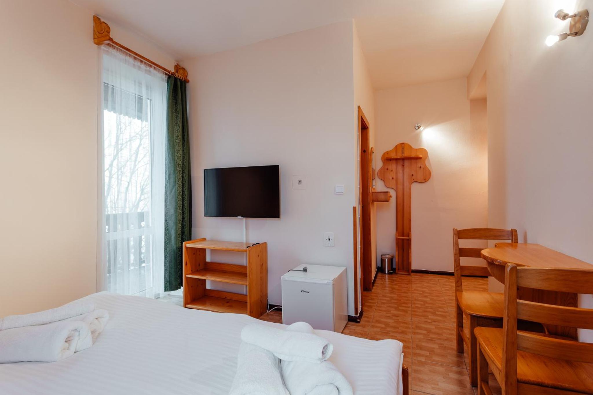 Standard Double Room - Photo 6