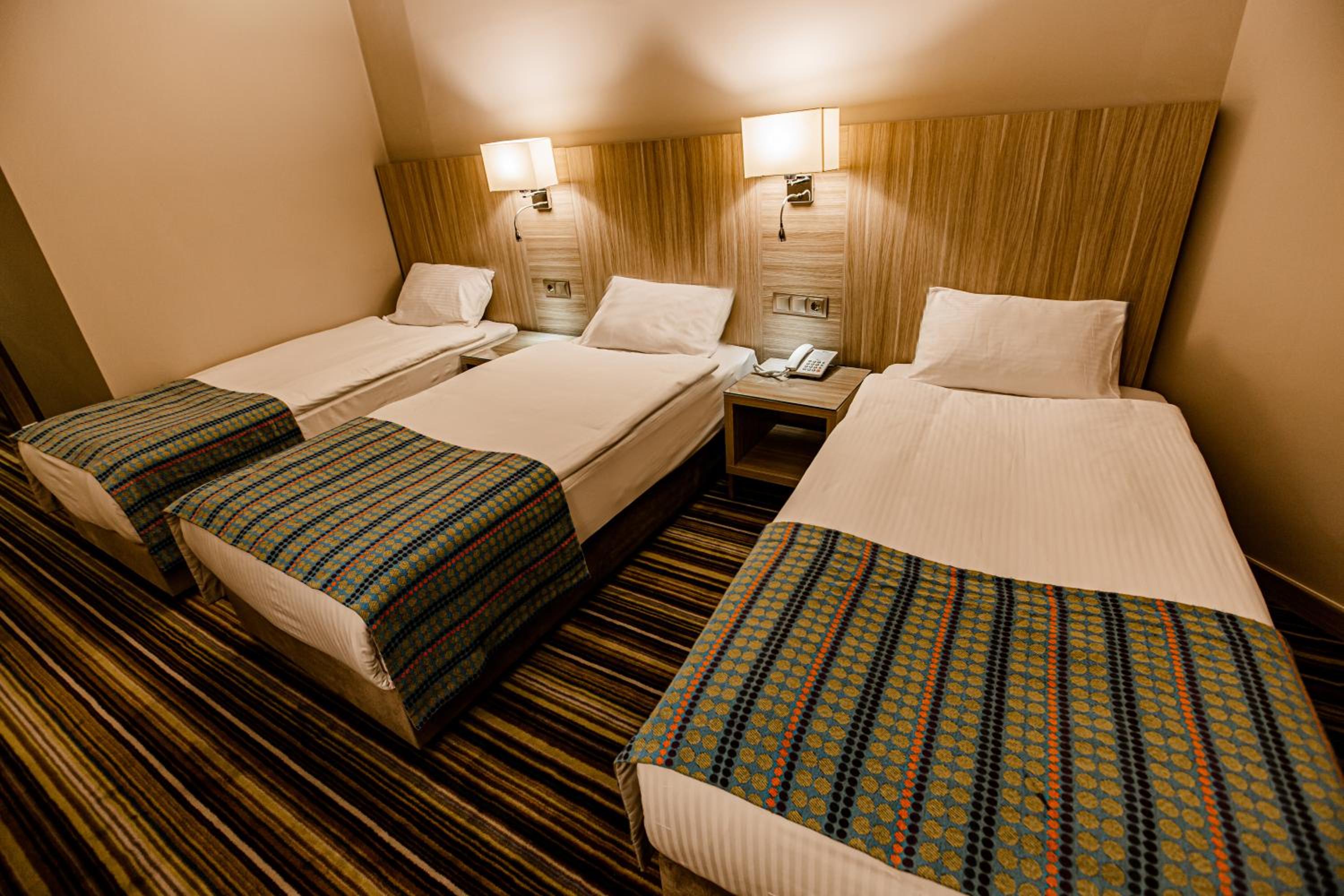 Standard Triple Room photo 2
