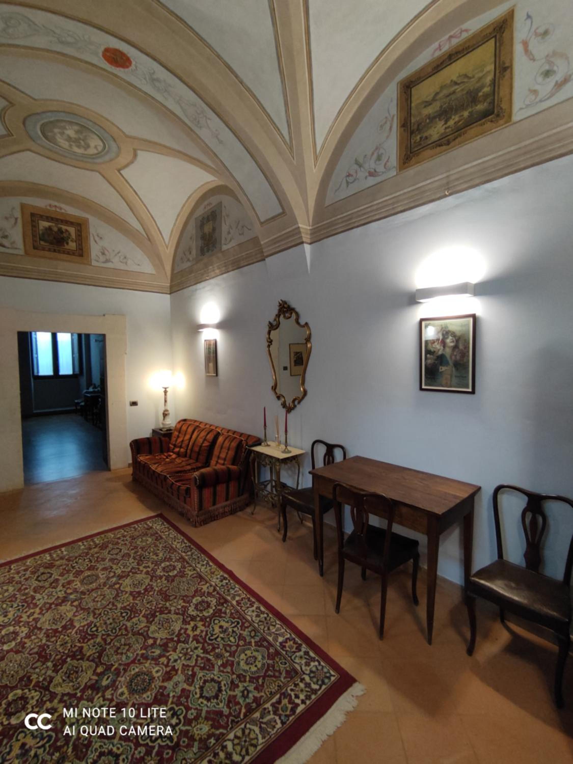 Superior Suite - Photo 5