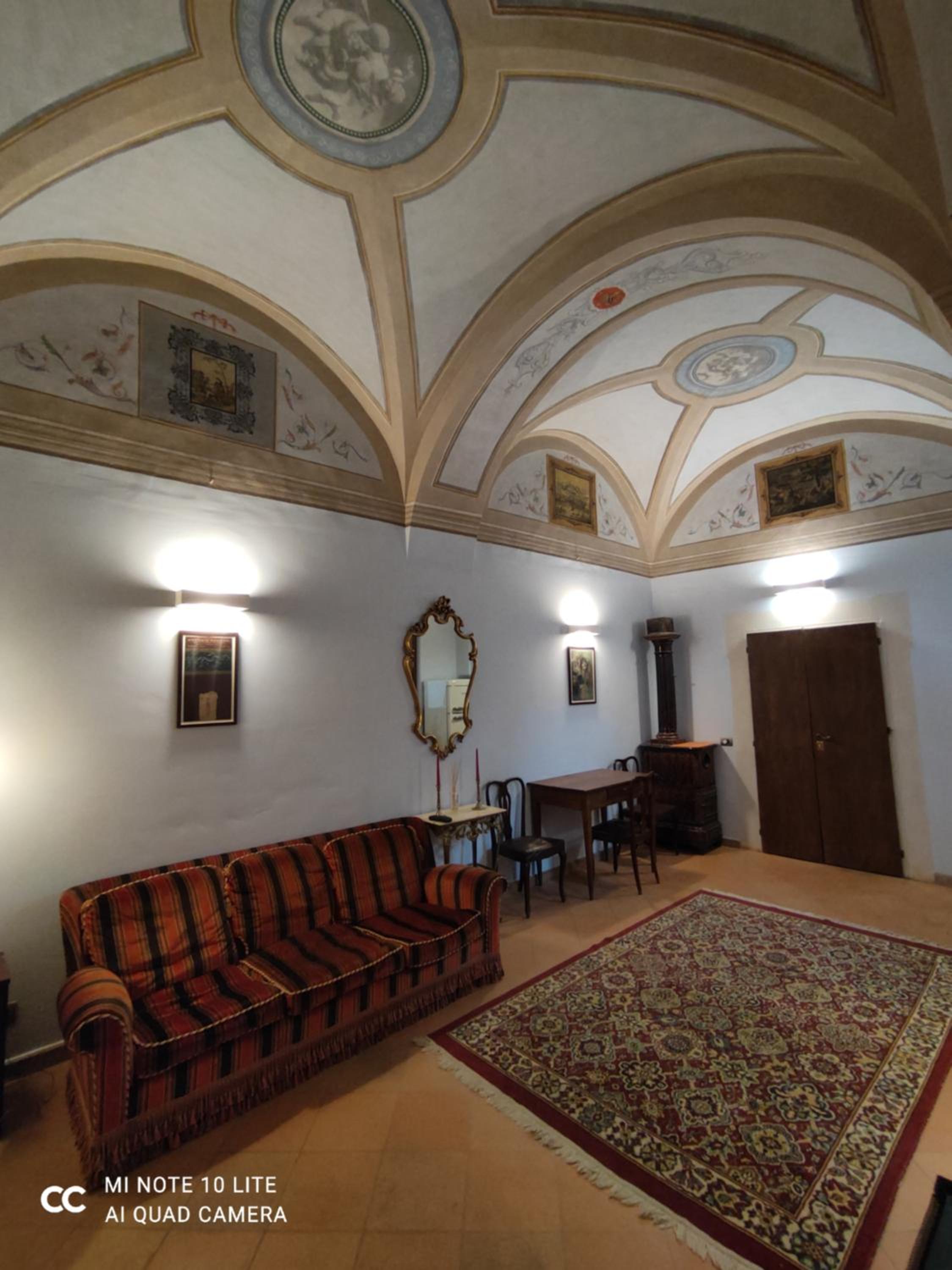 Superior Suite - Photo 6
