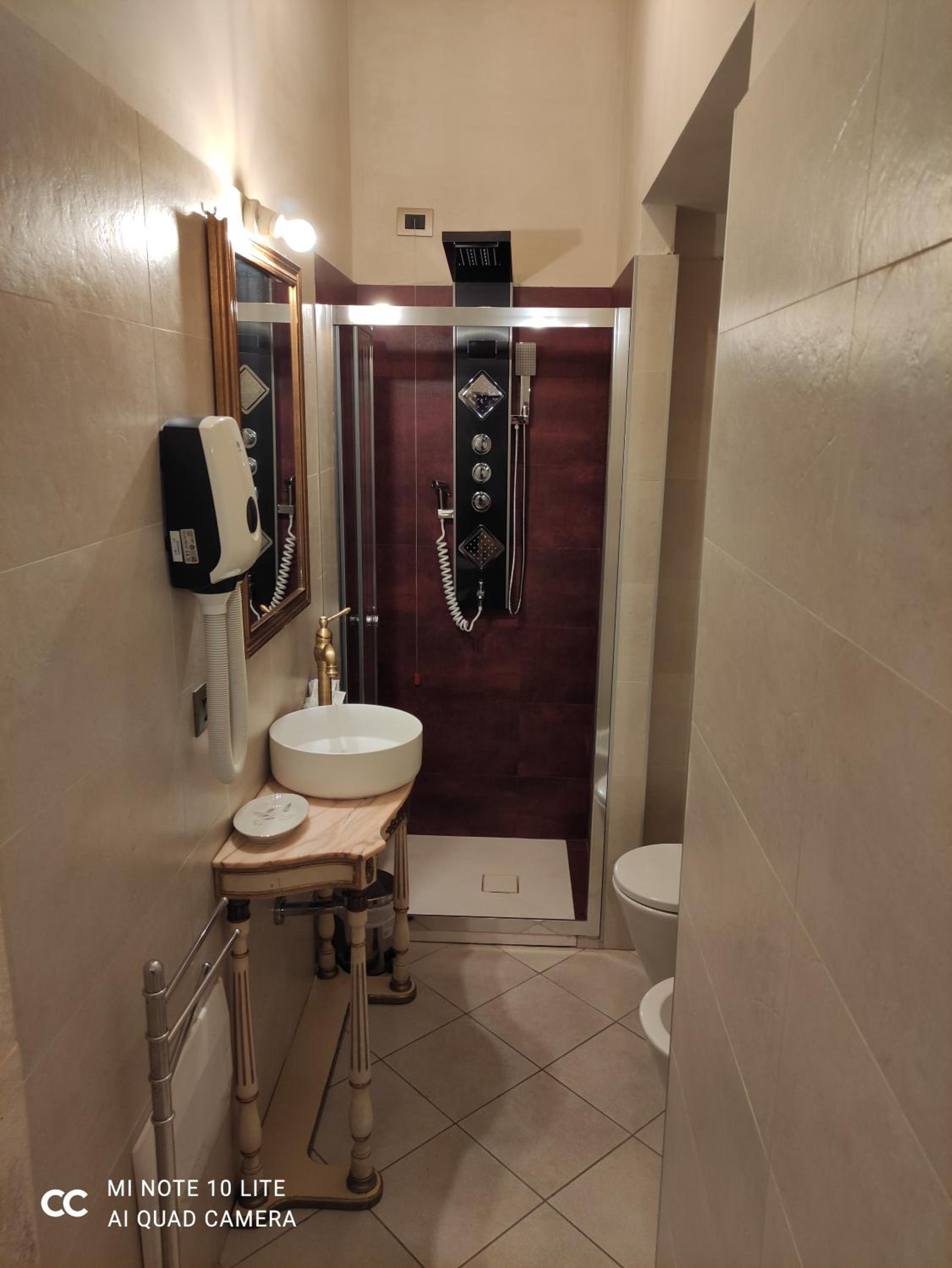 Superior Suite - Photo 3