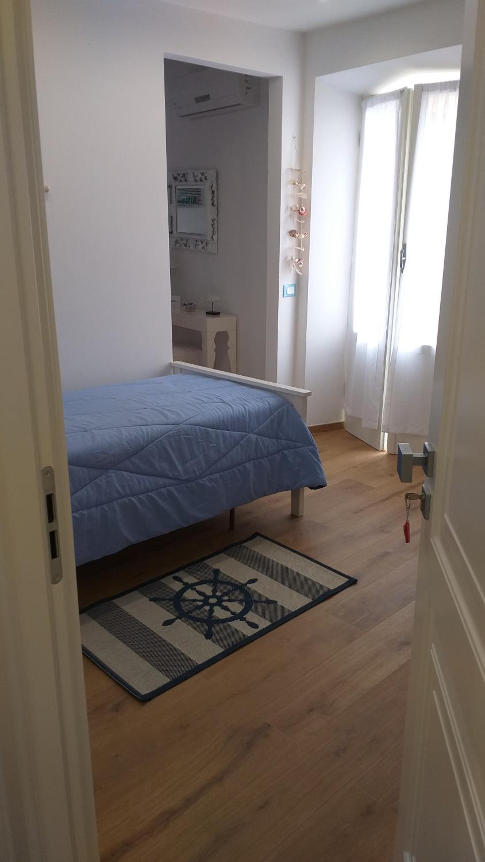 Quadruple Room with Terrace and Front Sea View - Photo 43