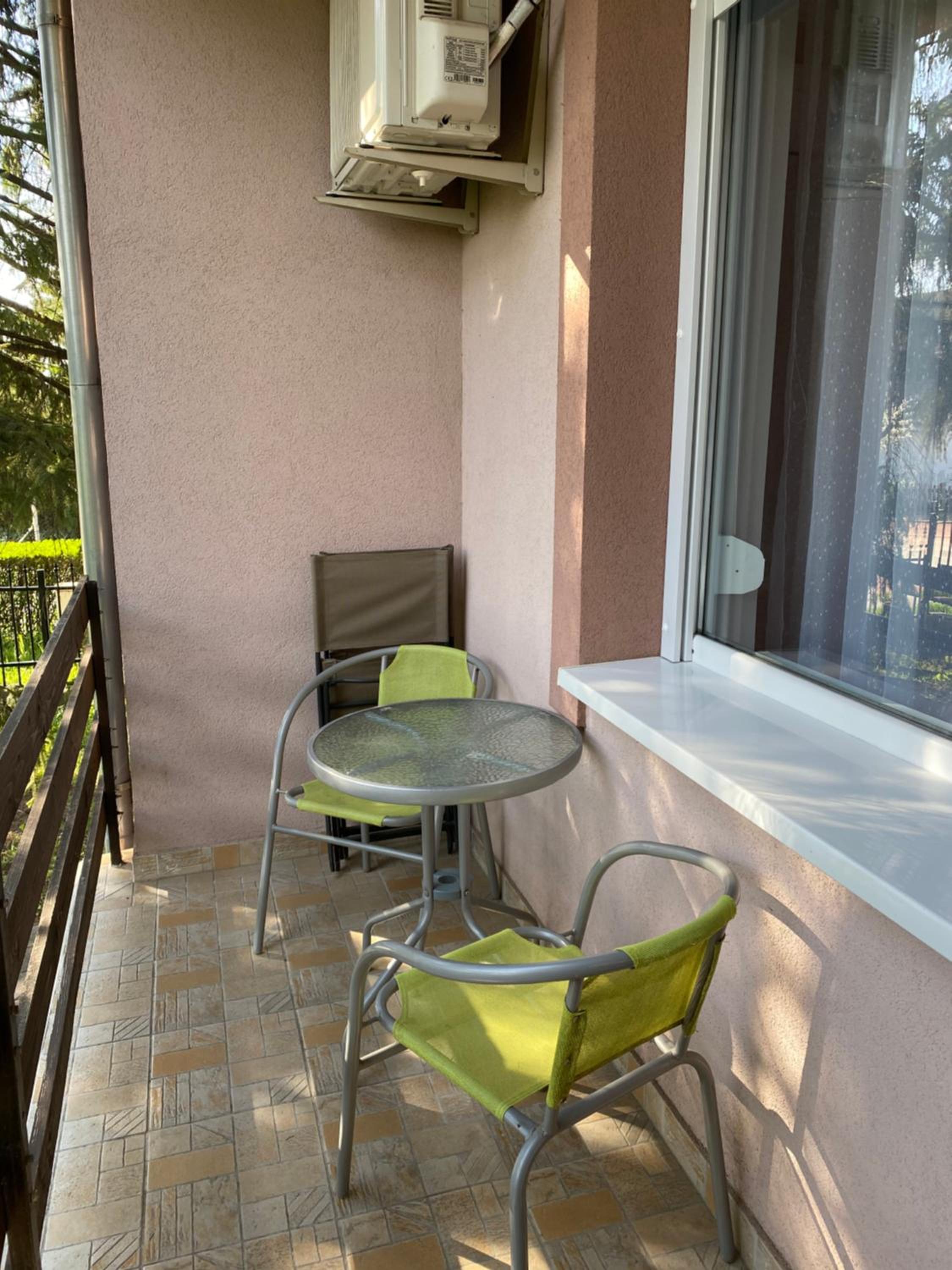 Two-Bedroom Apartment (5 Adults) photo 2